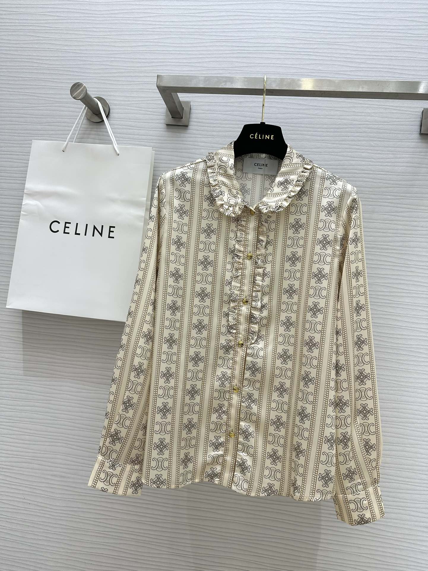 spiegelkwaliteit
 Celine Kleding Overhemden Zijde Lente/Zomercollectie