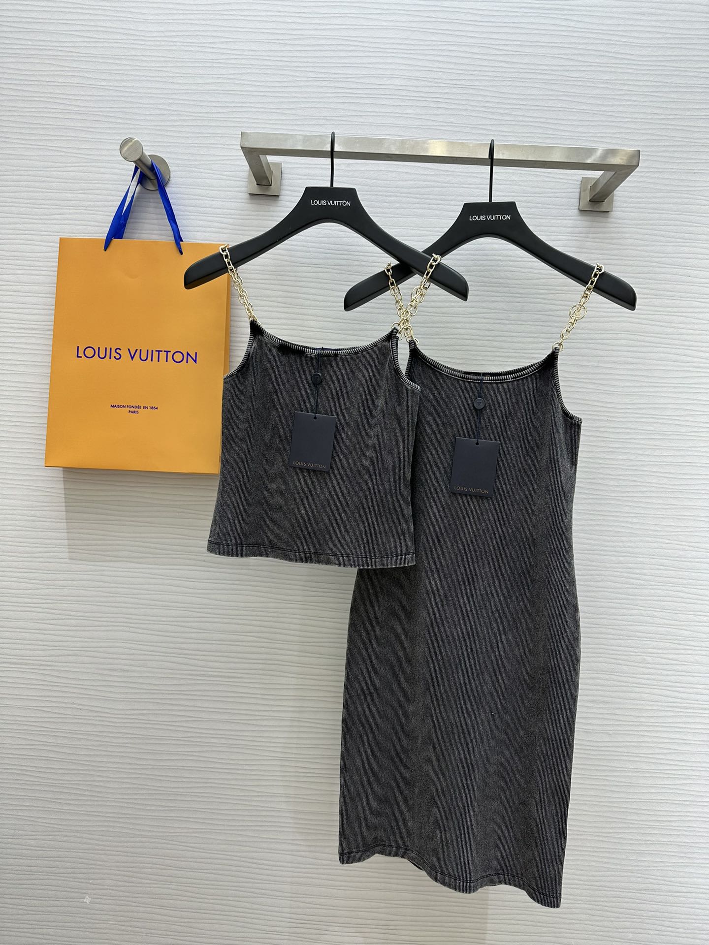 Louis Vuitton Gris La chaîne