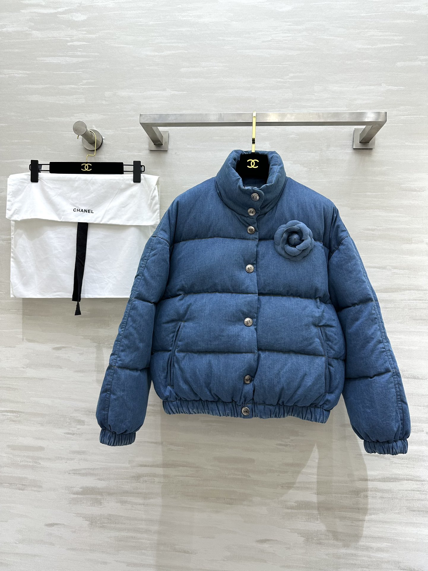 Chanel Abbigliamento Giacca & Soprabito Piumino Bianco Anatra bianca giù Collezione Autunno/Inverno Vintage