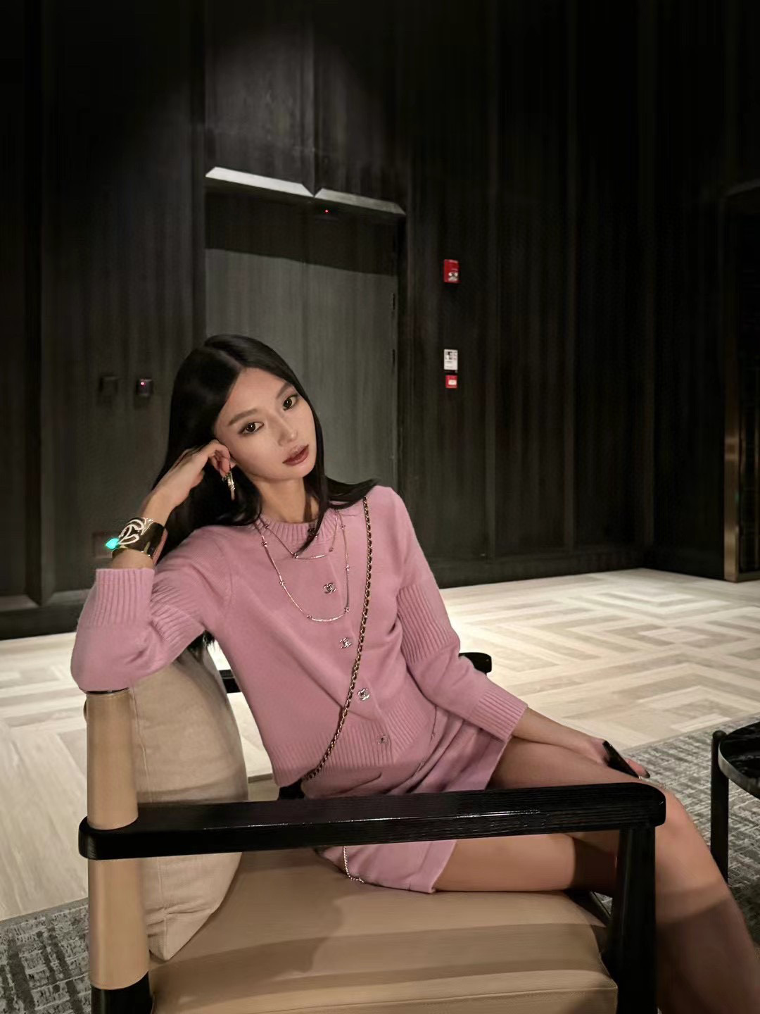 NO:294717,Cardigan skirt #ChaneB Big hit style schoolbag button cashmere cardigan/school bag button skirt YB development high-quality customization spot first release size36/38/40, chanel, skirts, alexander wang19860909开衫半裙#ChaneB 大爆款 书包扣羊绒开衫/书包扣半裙 YB开发 高品质定制 现货首发size36/38/40,,chanel,skirts,alexander wang,Women's clothing