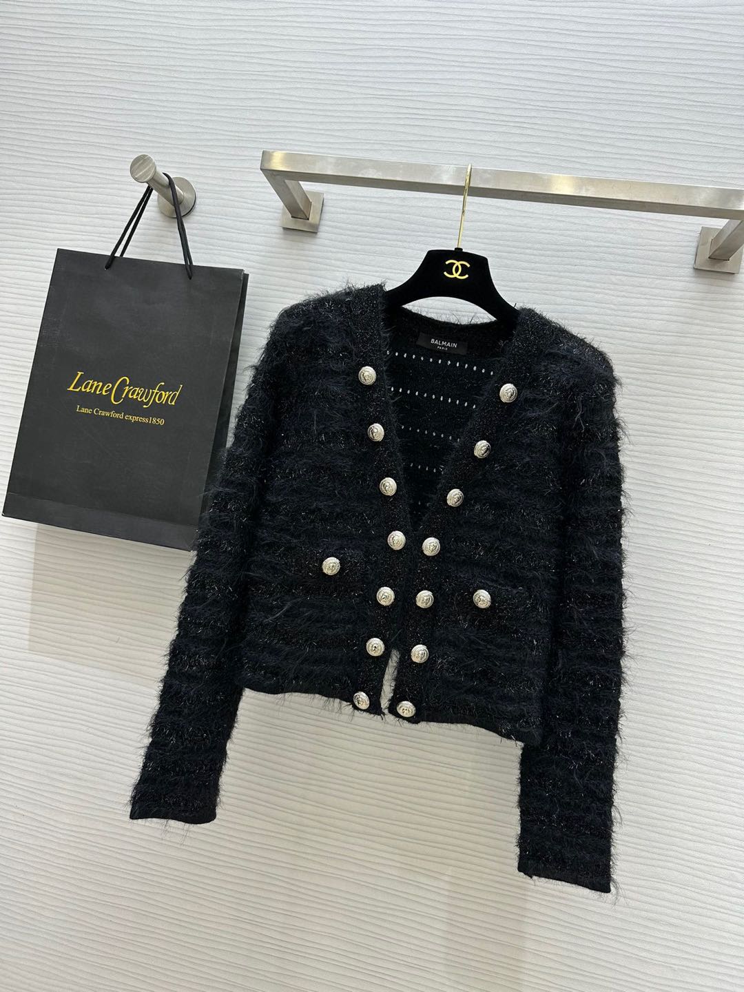 NO:297045,#BALMAI single style heavy industry made famous socialite jacket, tassel-like custom fabric, luxurious and exquisite, custom placket-made metal button full of detail, fitted tailoring style, slim and high-quality customization, spot first-time sizeS/M/L (S size shoulder width 36, bust 86, 55 length),,balmain,jackets & coats,alexander wang19860909#BALMAI 爆单款 重工编制名媛风外套 流苏感定制面料奢华精致 门襟定制金属扣细节感满满 合身剪裁版型显瘦高级 高品质定制 现货首发sizeS/M/L（S码肩宽36,胸围86,衣长55）,,balmain,jackets & coats,alexander wang,Women's clothing