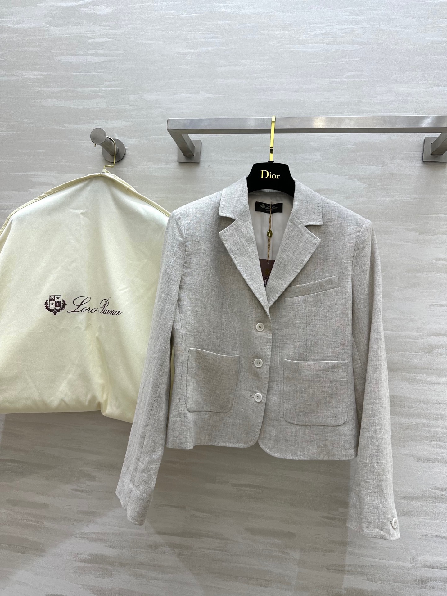 NO:298117,#LP early spring new style linen suit jacket elegant old money style custom linen fabric high quality spot first-time sizeS/M/L (M shoulder width 40, bust 94, length 59, loro piano, jackets & coats, business suit, alexander wang19860909#LP早春新款 亚麻西装外套 优雅老钱风 定制亚麻面料 高品质 现货首发sizeS/M/L（M肩宽40,胸围94,衣长59,,loro piana,jackets & coats,business suit,alexander wang,Women's clothing