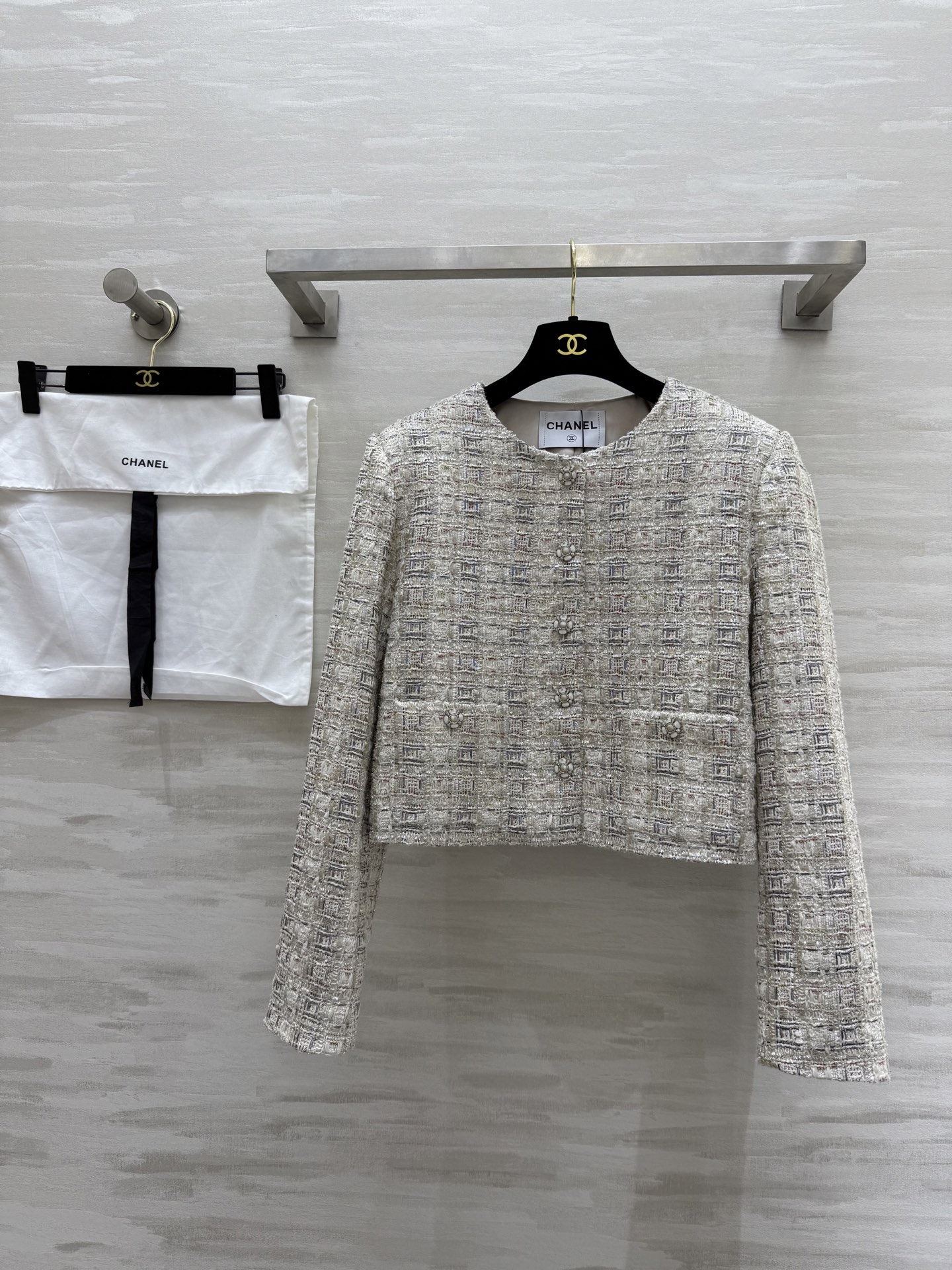 NO:315732,#Chane early spring new style colored woven soft tweed jacket molded small incense buttons Custom made fabric high quality spot first size36/38/40 (38 size shoulder width 39, bust 96, 48 length, chanel, jackets & coats, alexander wang19860909#Chane早春新款 彩色编织软花呢外套 开模小香纽扣 定制编制面料 高品质 现货首发size36/38/40（38码肩宽39,胸围96,衣长48,,chanel,jackets & coats,alexander wang,Women's clothing