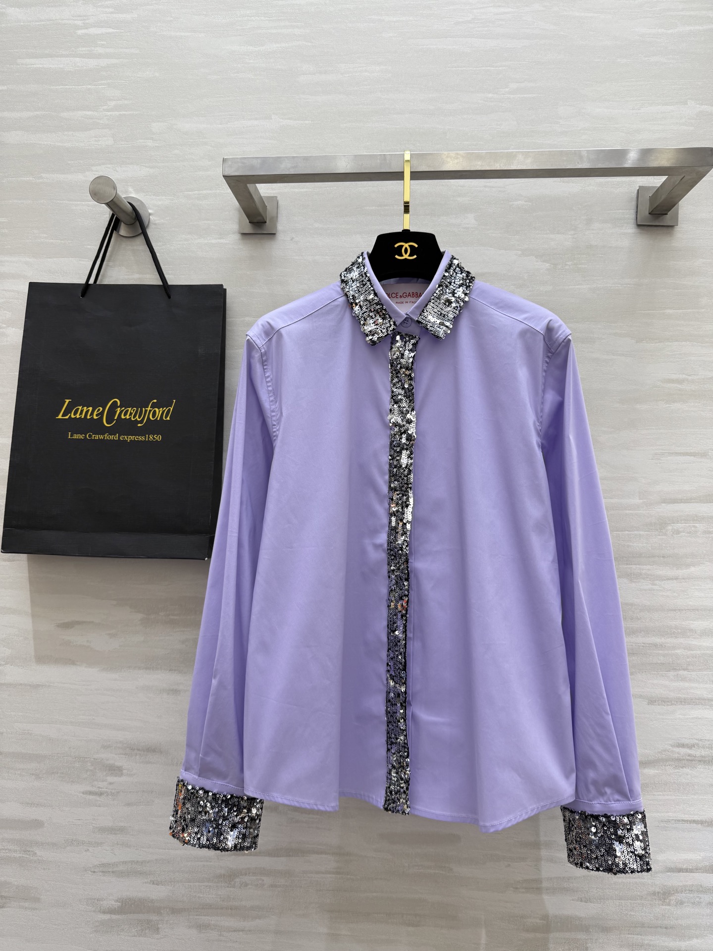 NO:307661,#D&G Spring and Summer New Heavy Industry Beaded Plate Embellished Shirt Luxury High-quality Customized Spot First-time SizeS/M/L (Size S S Shoulder Width 41, Bust 98, Clothes Length 63), Dolce&Gabbana, alexander wang19860909#D&G春夏新款 重工珠片点缀衬衣 奢华高级 高品质定制 现货首发sizeS/M/L（s码肩宽41,胸围98,衣长63）,,Dolce&Gabbana,alexander wang,Women's clothing