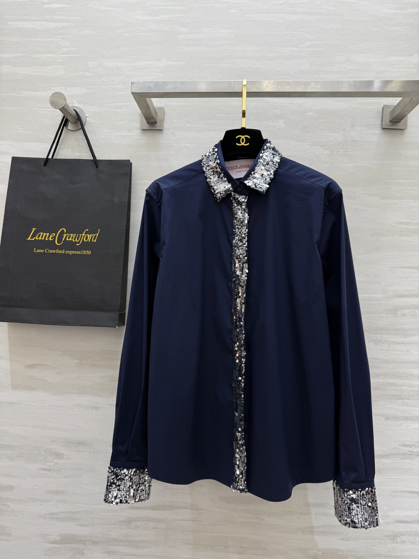 NO:307665,#D&G Spring and Summer New Heavy Industry Beaded Plate Embellished Shirt Luxury High-quality Customized Spot First-time SizeS/M/L (Size S S Shoulder Width 41, Bust 98, Clothes Length 63), Dolce&Gabbana, alexander wang19860909#D&G春夏新款 重工珠片点缀衬衣 奢华高级 高品质定制 现货首发sizeS/M/L（s码肩宽41,胸围98,衣长63）,,Dolce&Gabbana,alexander wang,Women's clothing