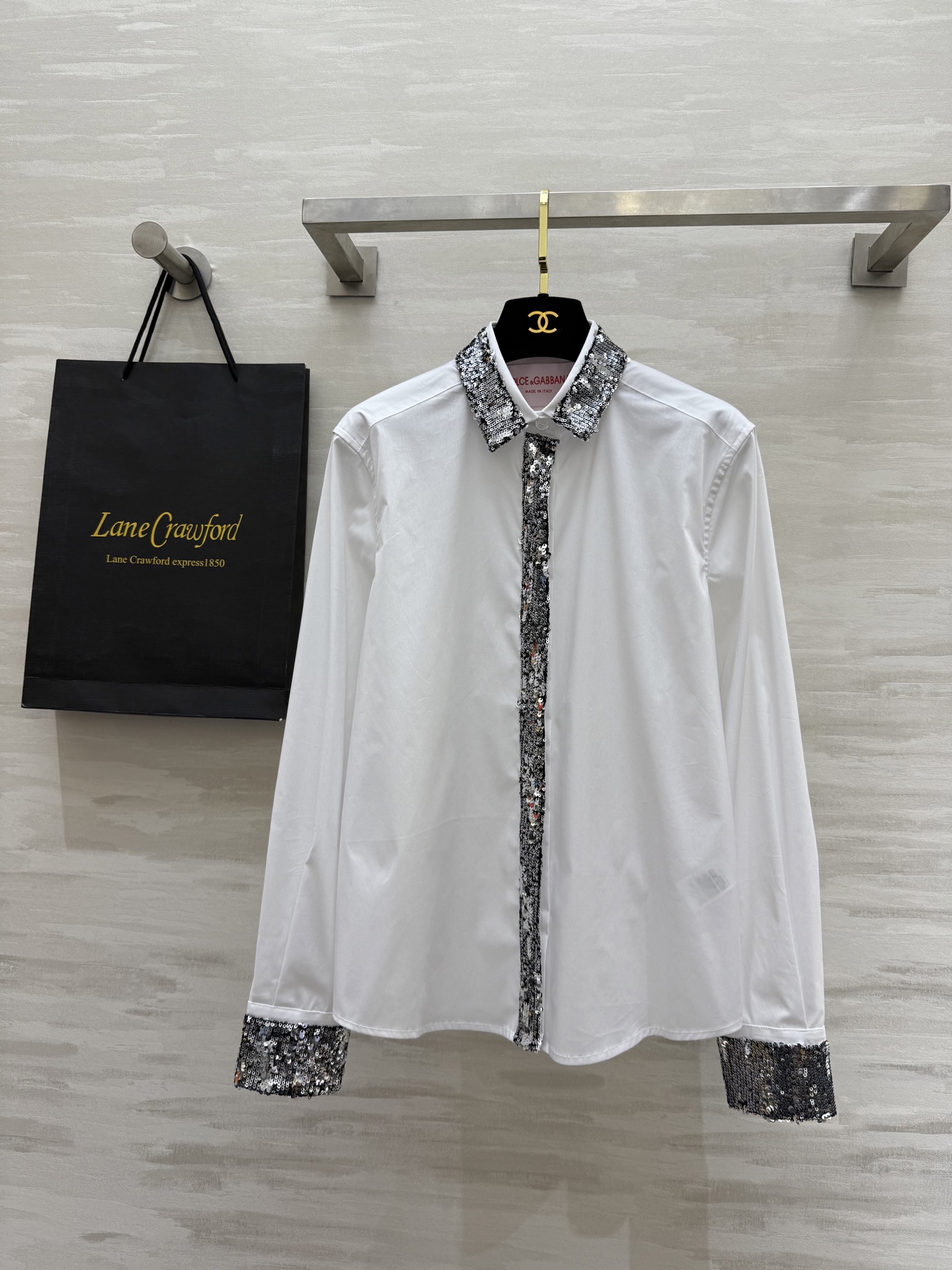 NO:307663,#D&G Spring and Summer New Heavy Industry Beaded Plate Embellished Shirt Luxury and High-quality Customized Spot First-time SizeS/M/L (Size S S Shoulder Width 41, Bust 98, Clothes Length 63, Dolce&Gabbana, alexander wang19860909#D&G春夏新款 重工珠片点缀衬衣 奢华高级 高品质定制 现货首发sizeS/M/L（s码肩宽41,胸围98,衣长63,,Dolce&Gabbana,alexander wang,Women's clothing