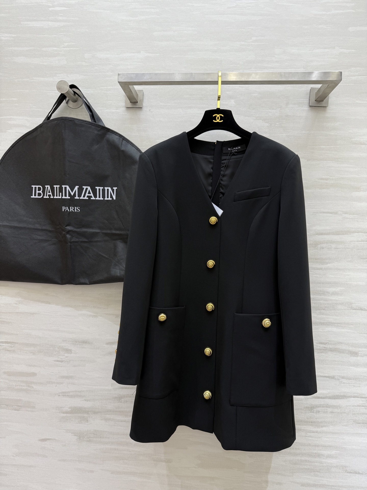 NO:309858,#BALMAI early spring new style classic black skirt high quality spot first sizeS/M/L (M size shoulder width 40, bust 86, skirt length 86), balmain, skirt 86, alexander wang19860909#BALMAI早春新款 经典小黑裙 高品质 现货首发sizeS/M/L（M码肩宽40,胸围86,裙长86）,,balmain,skirts,alexander wang,Women's clothing