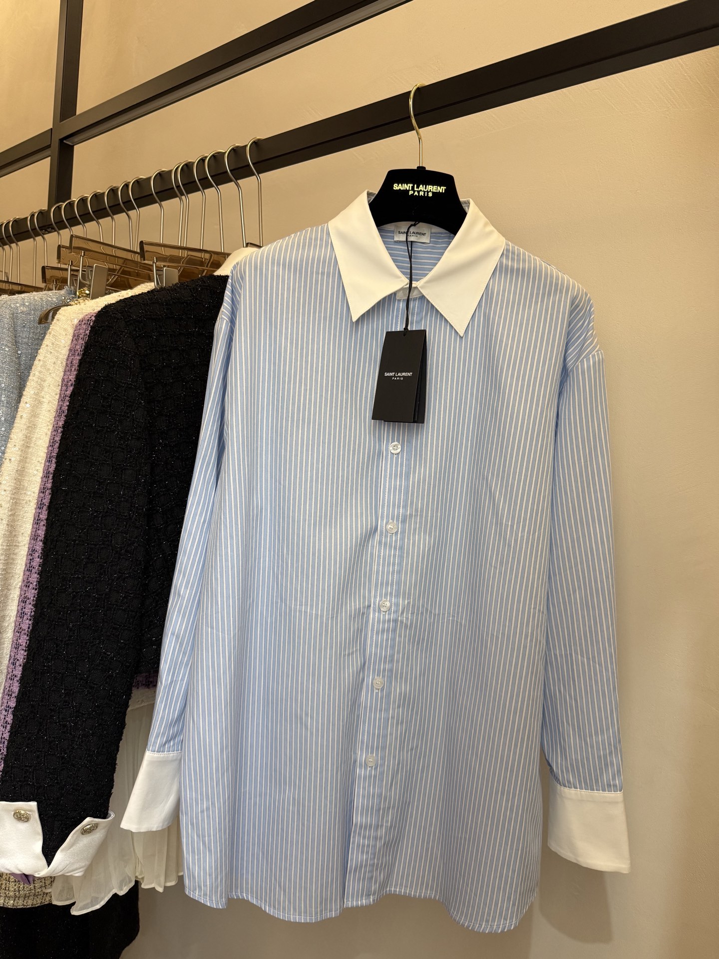 NO:309847,#ysl hit style striped shirt Classic striped shirt YYDS can be used as a top or as a jacket High quality spot first-time sizeS/M/L (M size shoulder width 50, bust 112, length 80), saint laurent, jackets & coats,shirts,alexander wang19860909#ysl爆款 拼接条纹衬衫 经典条纹衬衫YYDS 可当上衣可当外套 高品质 现货首发sizeS/M/L（M码肩宽50,胸围112,衣长80）,,saint laurent,jackets & coats,shirts,alexander wang,Women's clothing