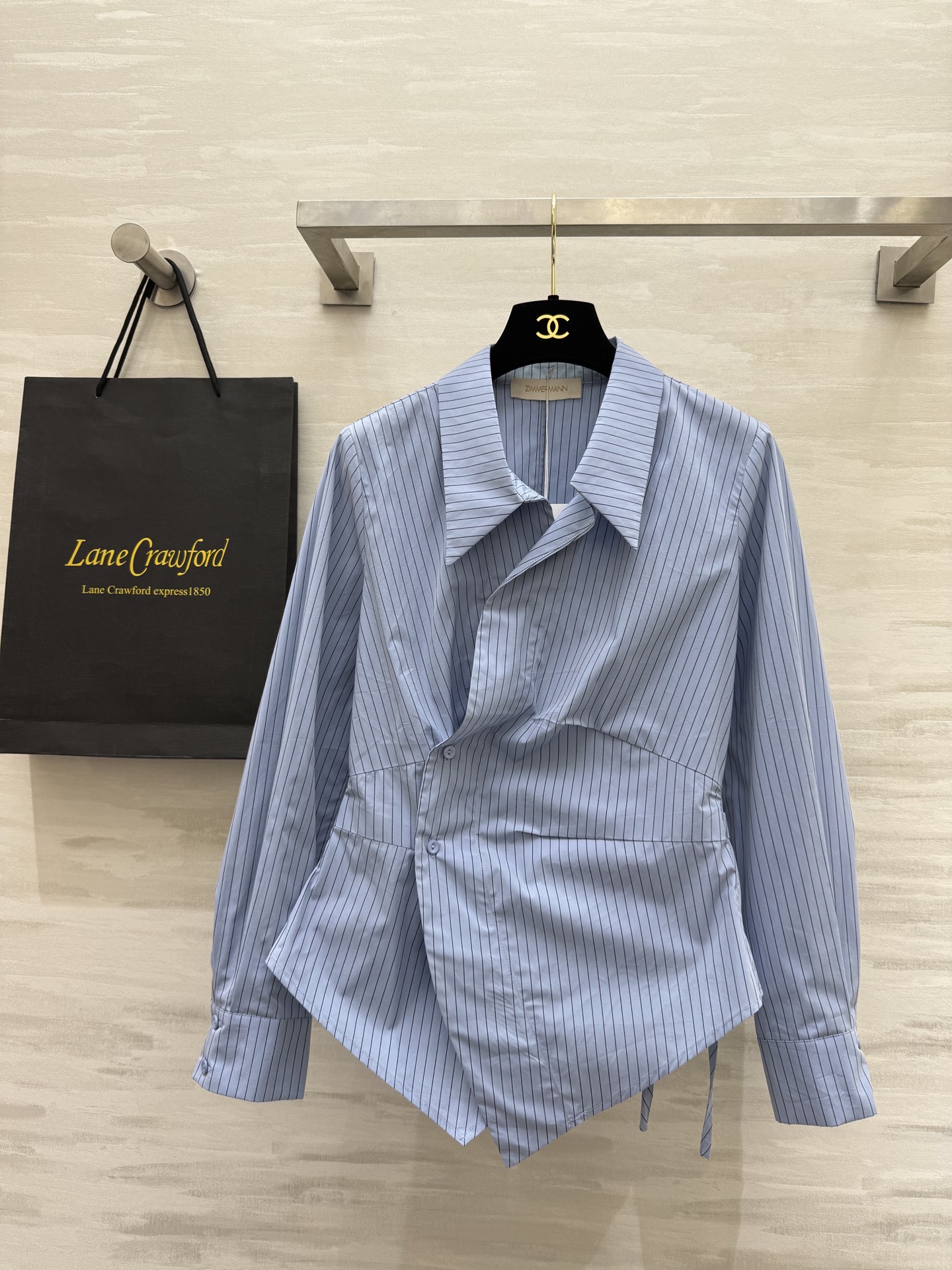 NO:311398,#Zimm Spring and Summer New Style Design-Sensory Shirt High Quality Spot First-Size SizeS/M/L (Size S S Shoulder Width 36, Bust 94, Waist 70, Clothes Length 71, Alexander Wang19860909#Zimm春夏新款 设计感衬衣 高品质 现货首发sizeS/M/L（s码肩宽36,胸围94,腰围70,衣长71,,alexander wang,Women's clothing