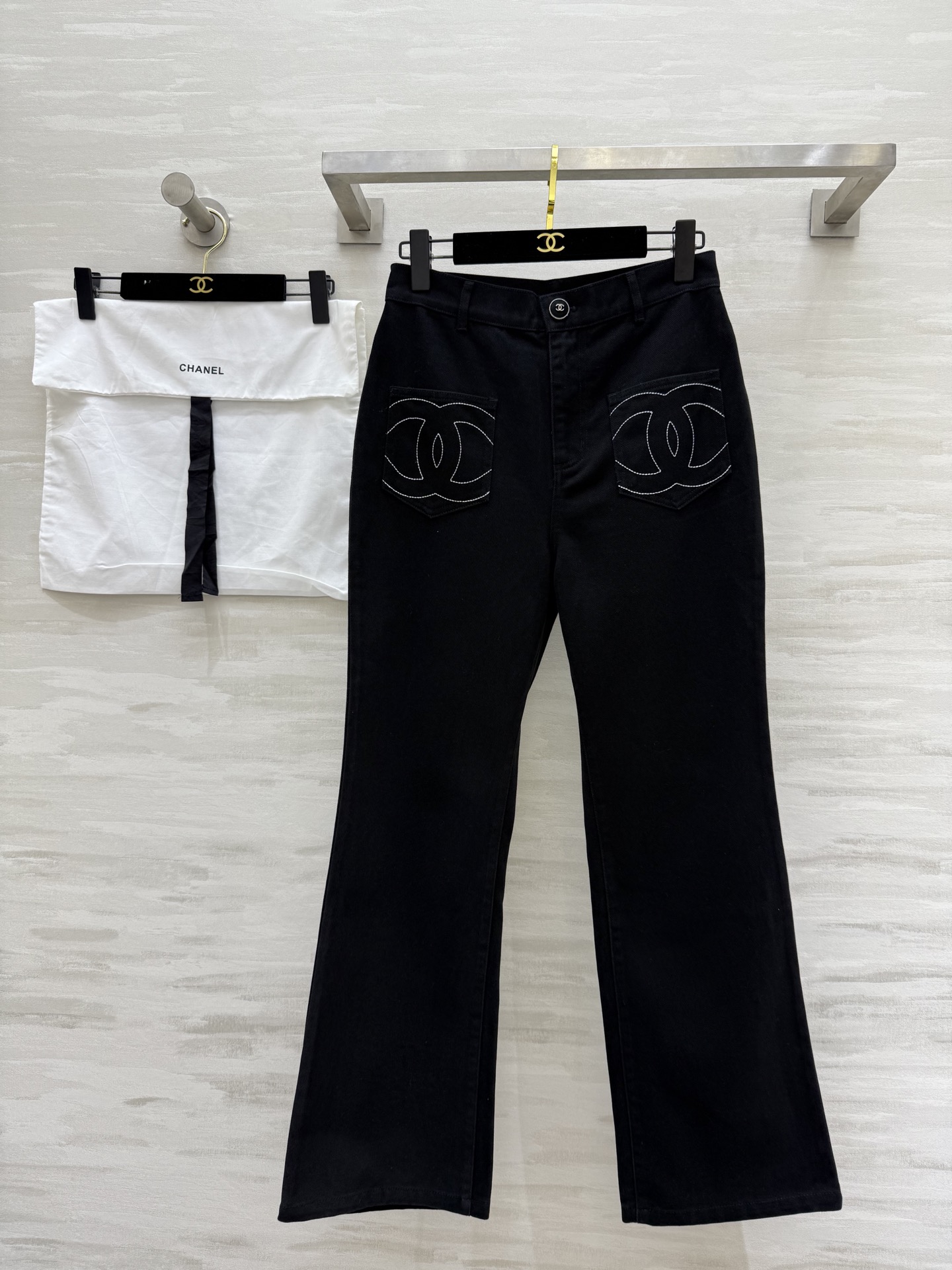 NO:317245,#Chane spring and summer new logo embroidered straight jeans high quality customization spot first size36/38/40 (38 size waist 70, trouser length 102), chanel, jeans, alexander wang19860909#Chane春夏新款 logo刺绣直筒牛仔裤 高品质定制 现货首发size36/38/40（38码腰围70,裤长102）,,chanel,jeans,alexander wang,Women's clothing
