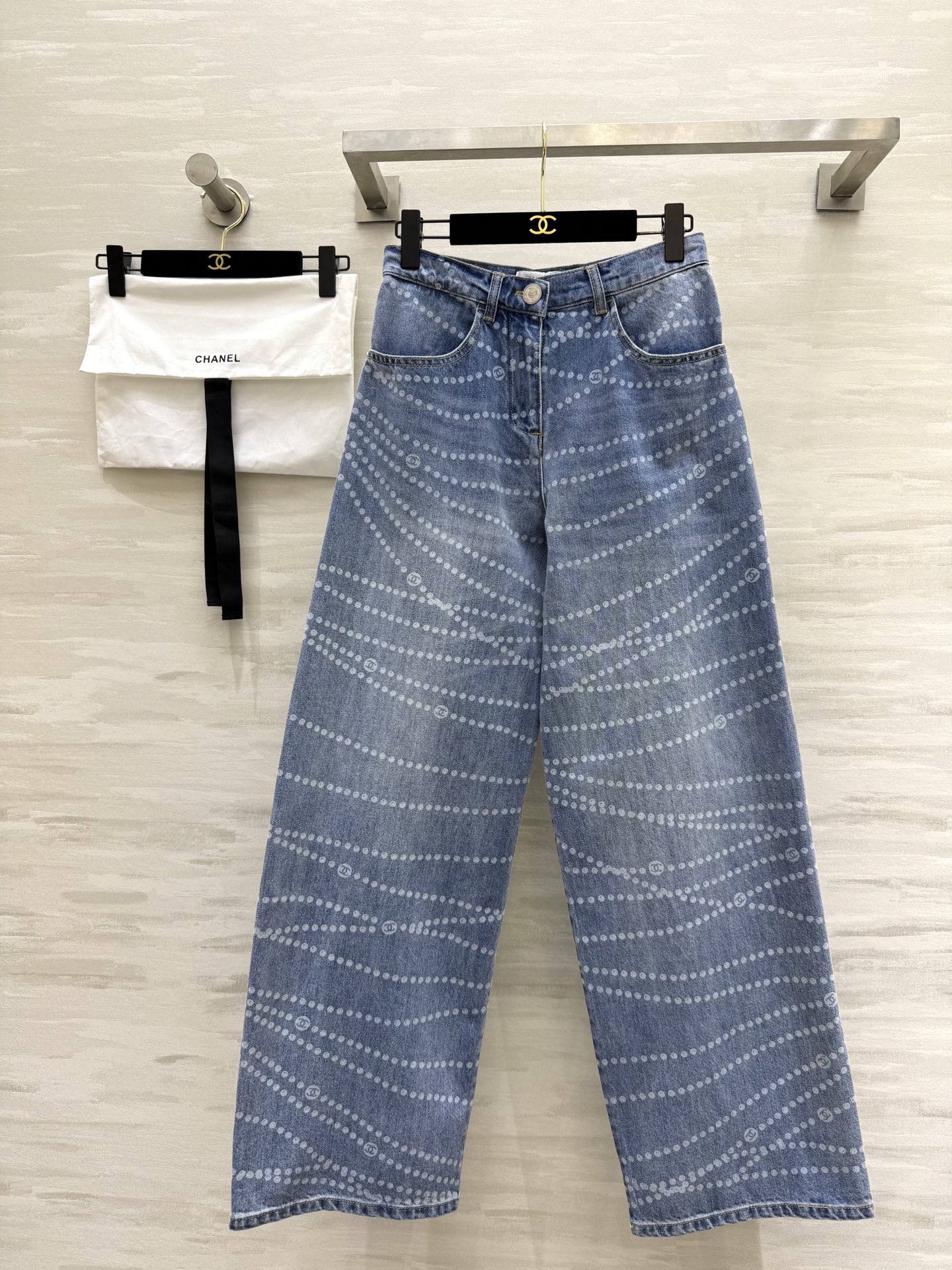 NO:319439,#ChaneP pearl printed wide-leg jeans original development high-quality customization spot first release size36/38/4, chanel, jeans, alexander wang19860909#ChaneP 珍珠印花阔腿牛仔裤 原版开发 高品质定制 现货首发size36/38/4,,chanel,jeans,alexander wang,Women's clothing