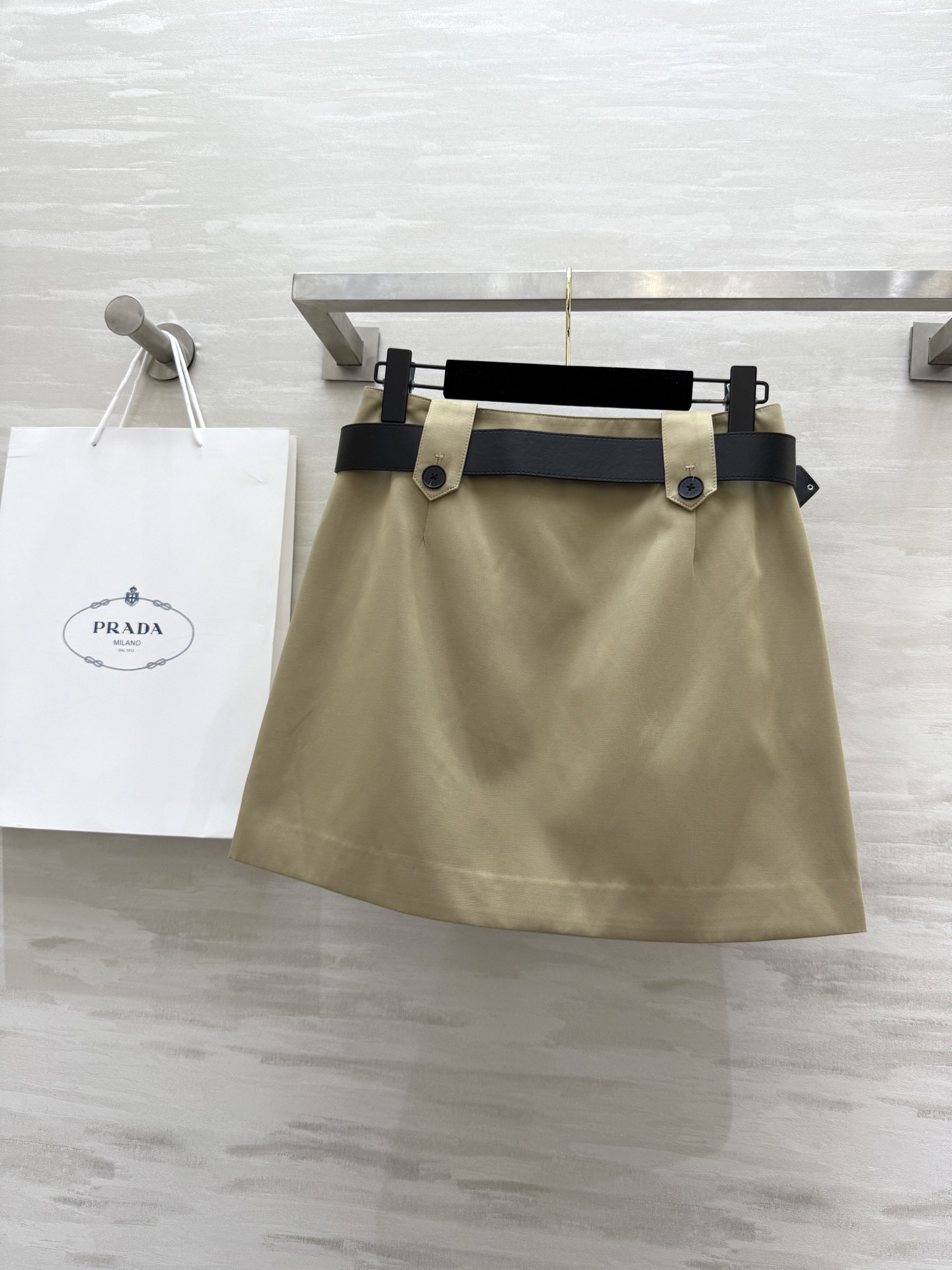 #Prad♡²⁵美式工装风半裙 高品质定制 配送腰带  现货首发size：S/M/L（s码腰围：66，臀