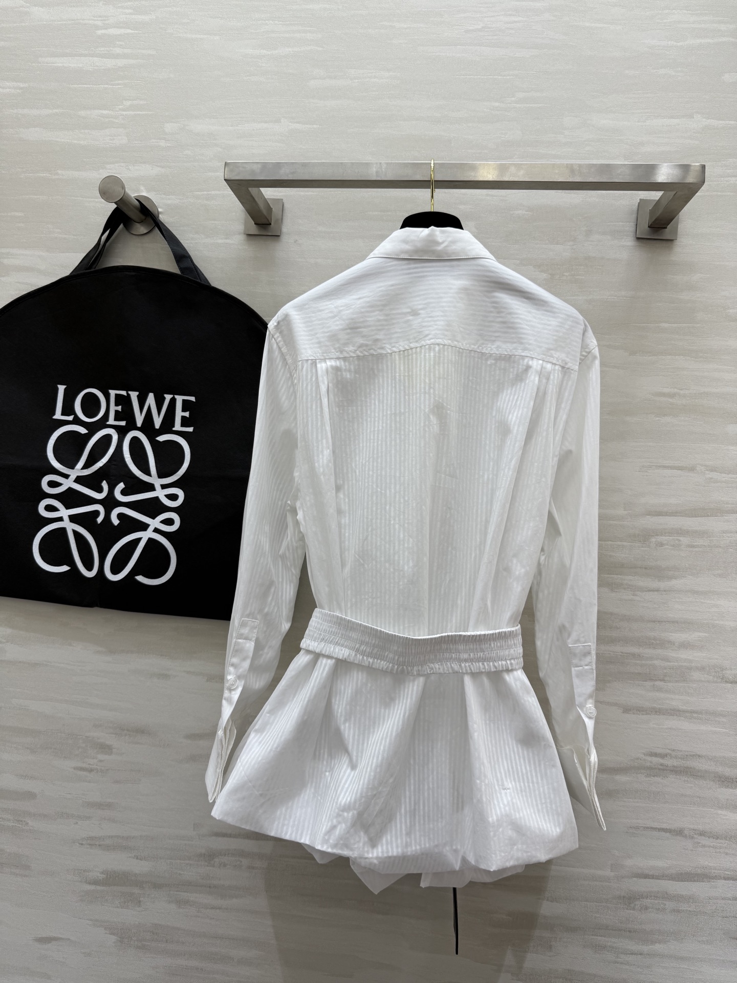 #Loew♡秀款｜fashion girl 的衬衫裙 下摆像花苞一样 必入款 衣橱里一定要有的一款设计感