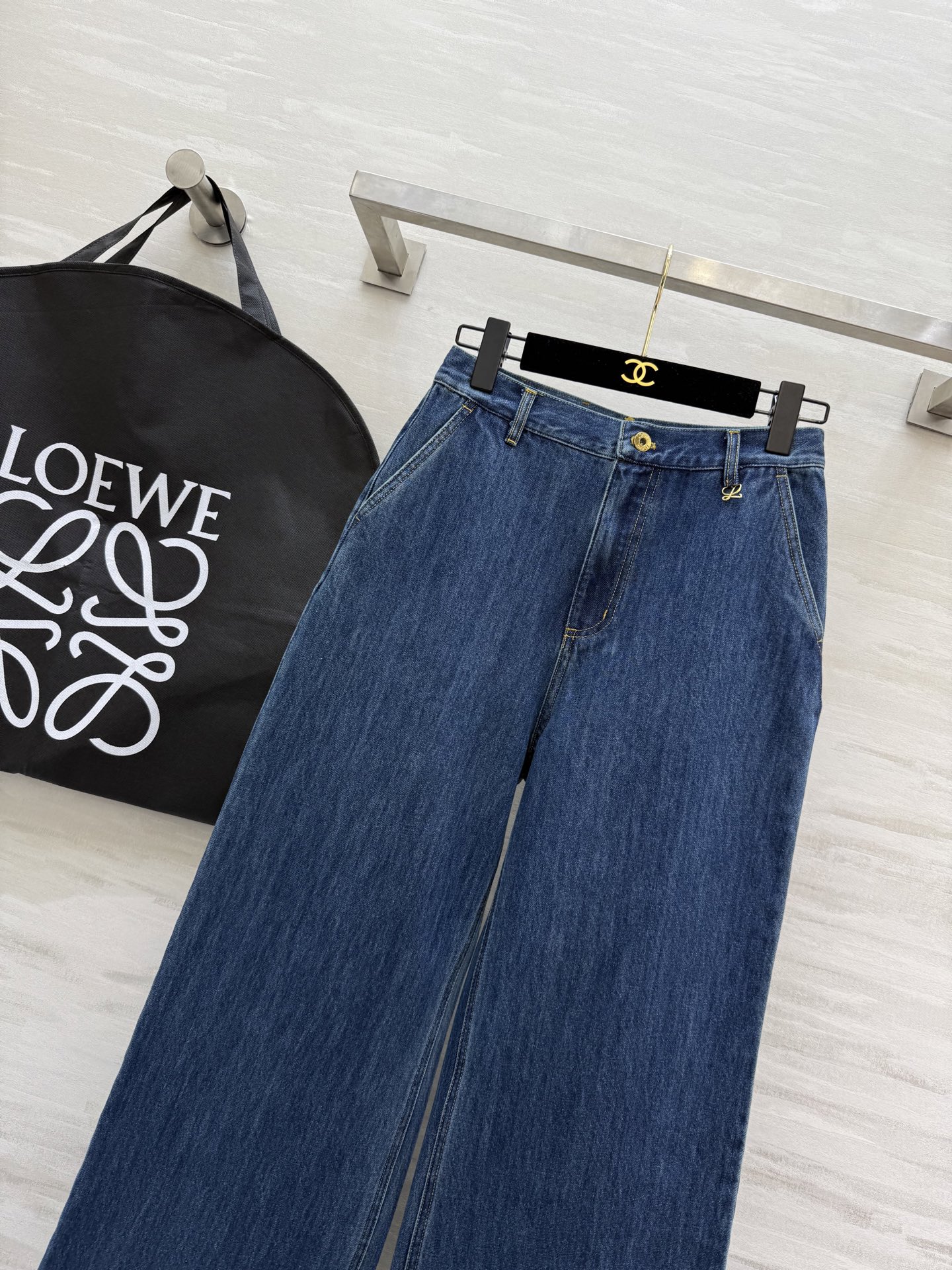 #Loew♡²⁵洗水丹宁直筒牛仔裤 高品质定制 现货首发size：S/M/L（s码腰围：64，裤长：10