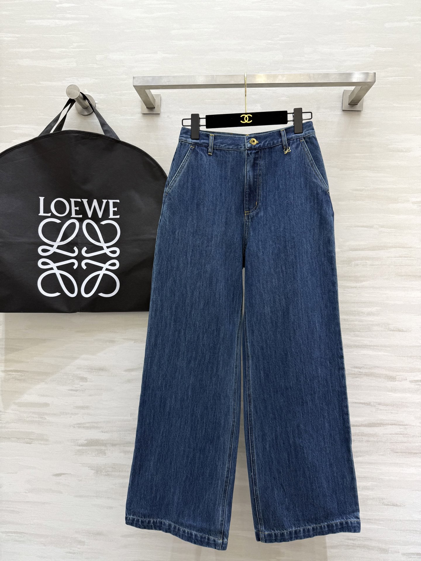 #Loew♡²⁵洗水丹宁直筒牛仔裤 高品质定制 现货首发size：S/M/L（s码腰围：64，裤长：10