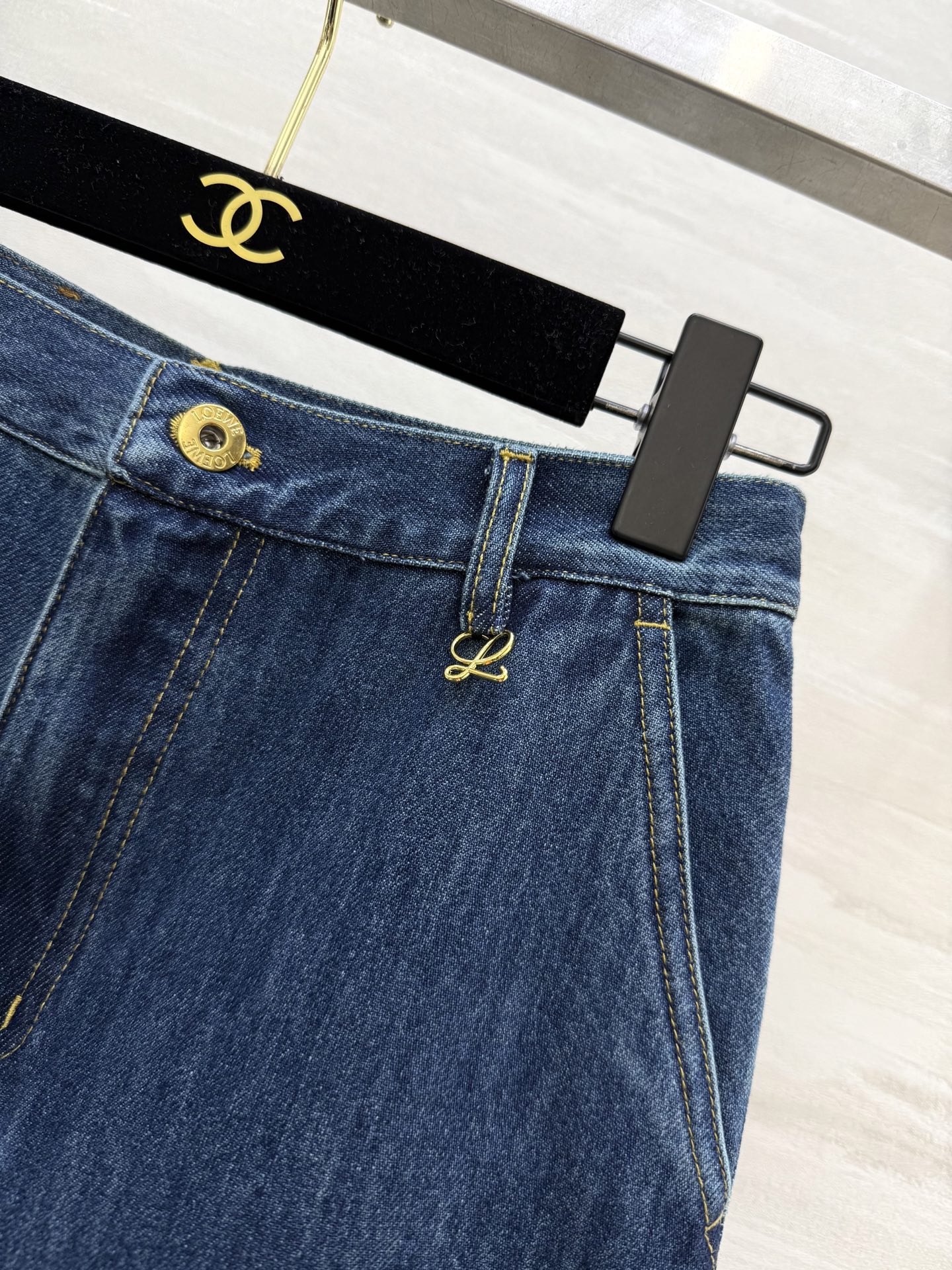 #Loew♡²⁵洗水丹宁直筒牛仔裤 高品质定制 现货首发size：S/M/L（s码腰围：64，裤长：10