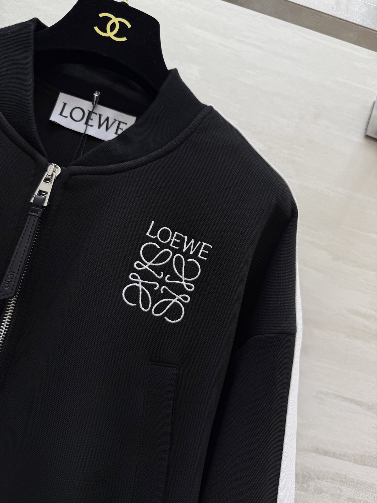 #Loew♡²⁵刺绣logo短款棒球服夹克 高品质定制 现货首发size：S/M/L（s码肩宽：55， 