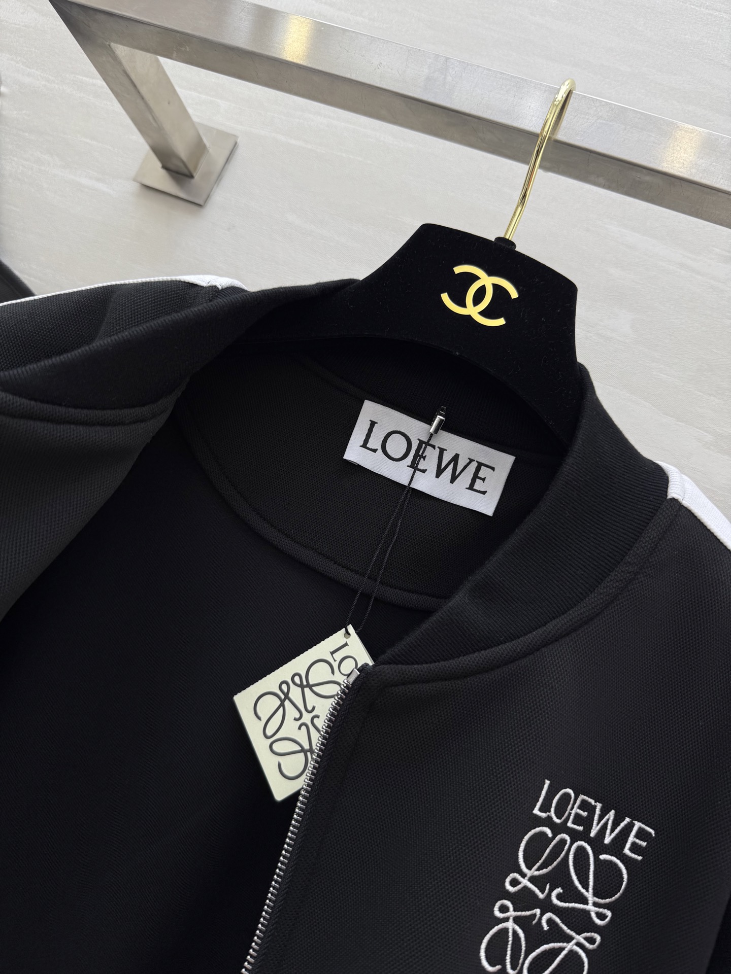 #Loew♡²⁵刺绣logo短款棒球服夹克 高品质定制 现货首发size：S/M/L（s码肩宽：55， 