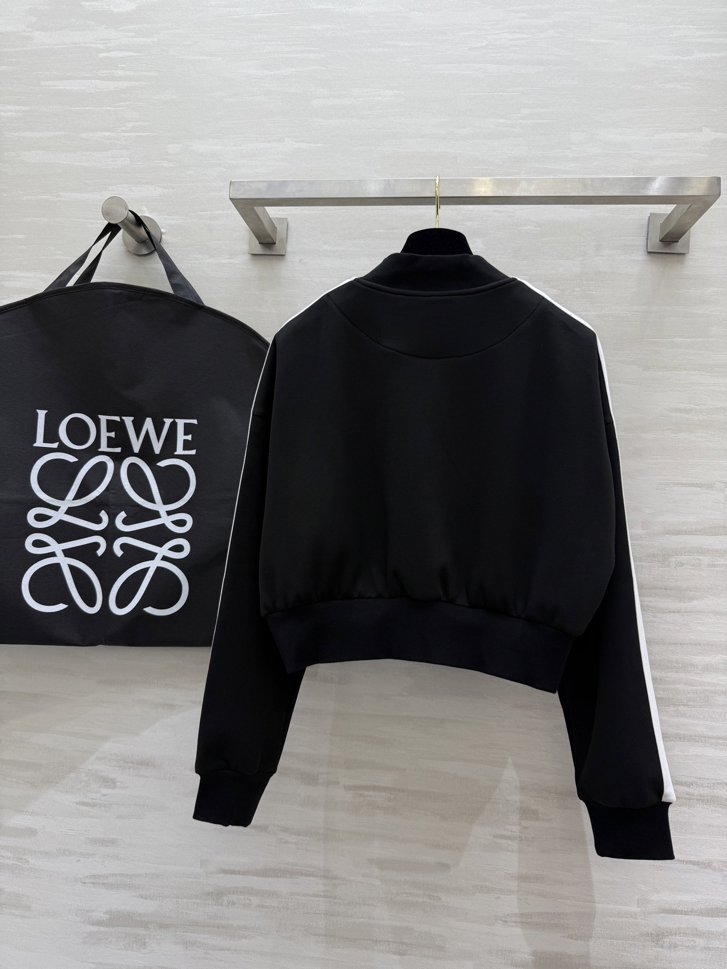 #Loew♡²⁵刺绣logo短款棒球服夹克 高品质定制 现货首发size：S/M/L（s码肩宽：55， 