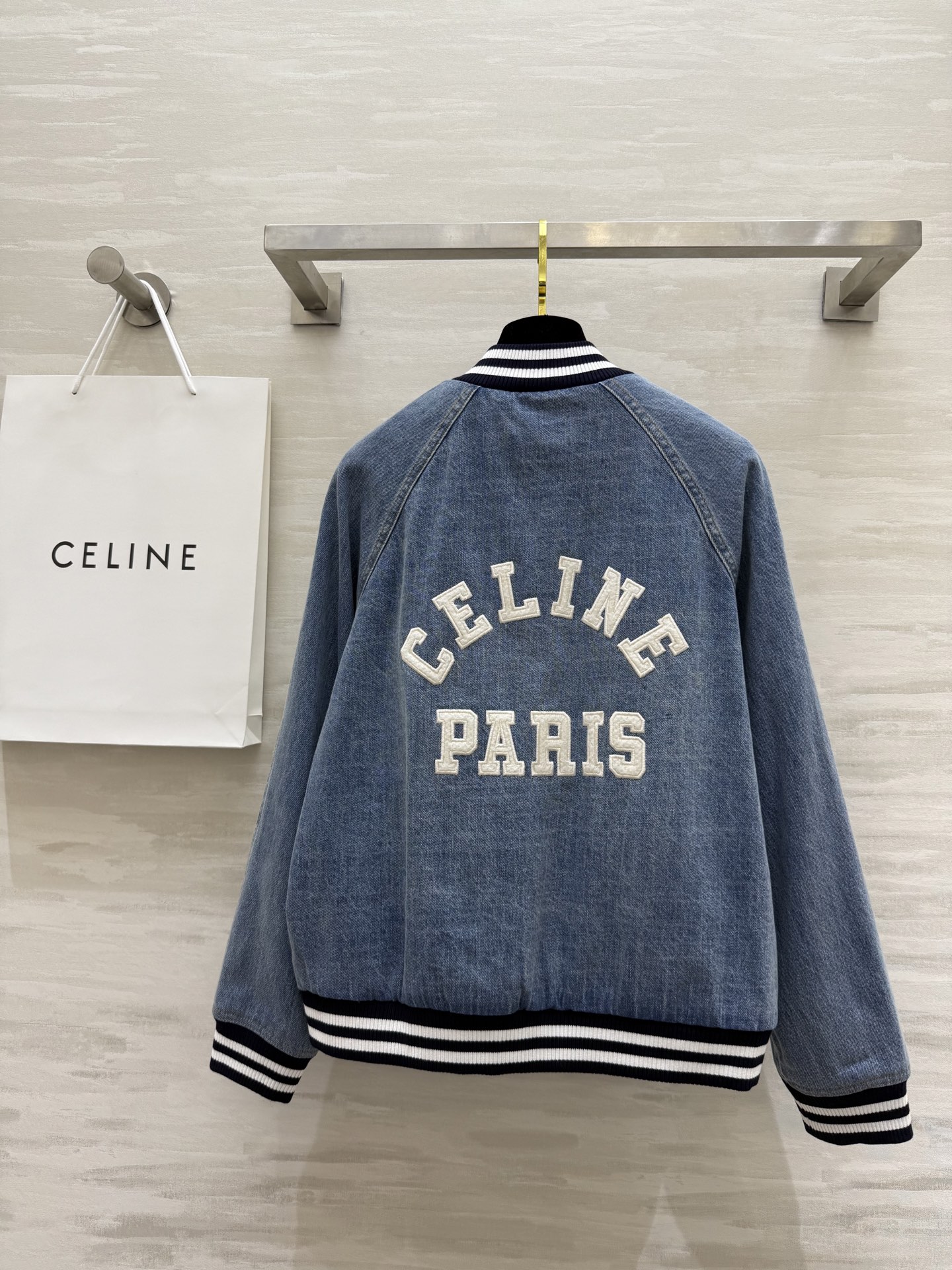 #Celin♡²⁵丹宁牛仔系列棒球服式夹克外套 内里提花里衬 高品质定制 现货首发size：S/M/L（
