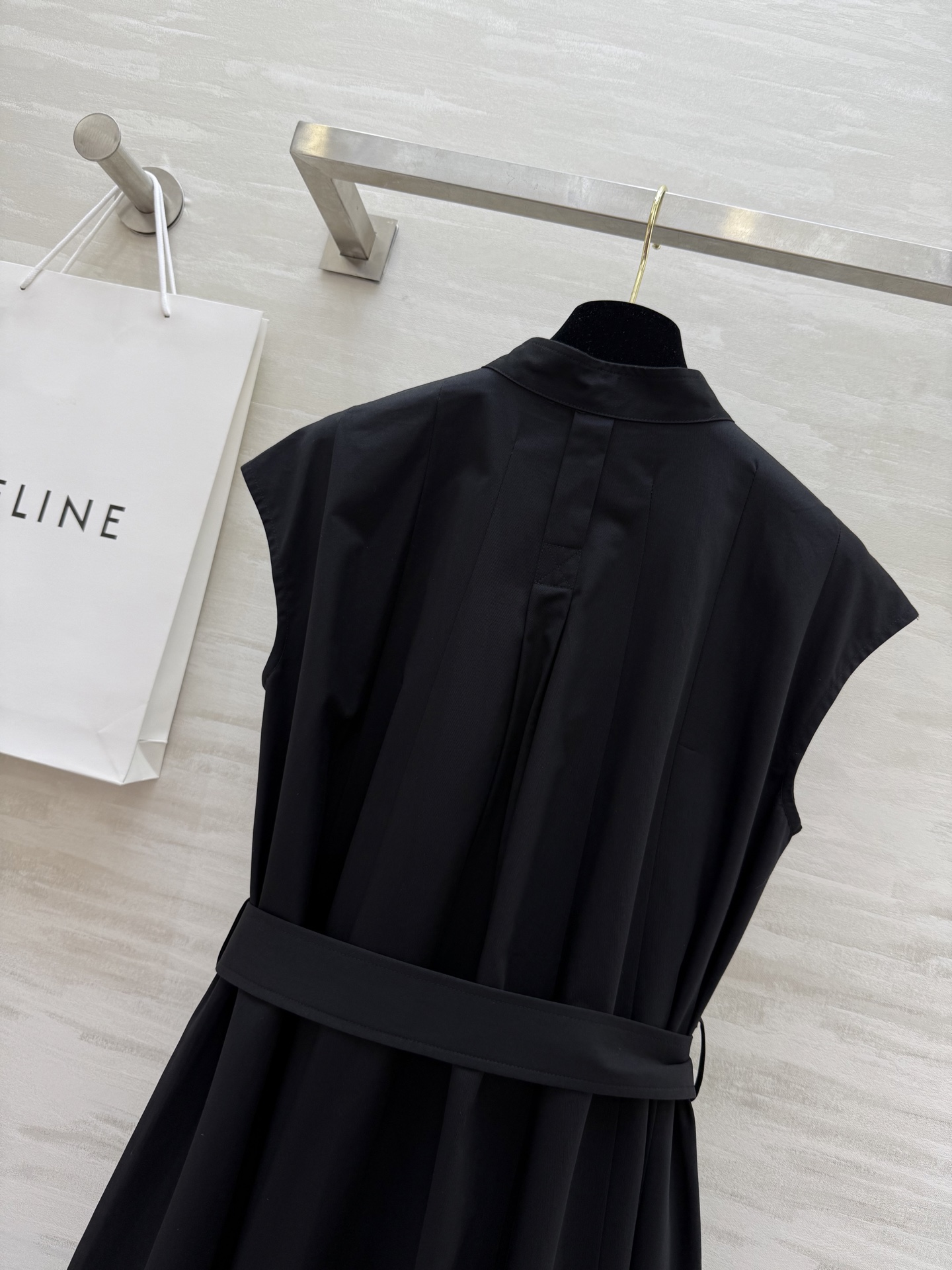 #Celin♡²⁵春夏新款工装风连衣裙 开模定制金属纽扣 立体剪裁版型时髦显瘦 高品质定制 现货首发si