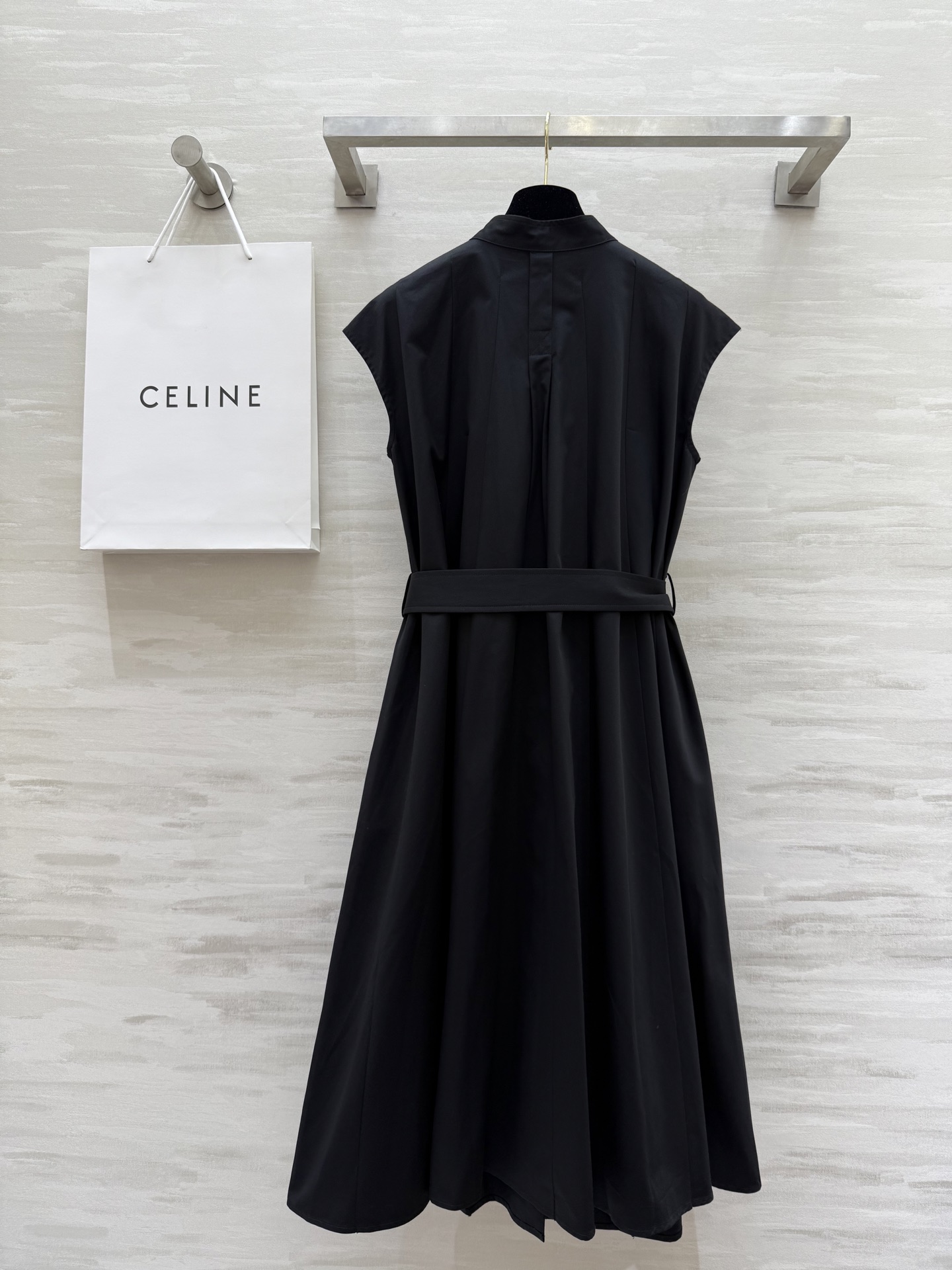 #Celin♡²⁵春夏新款工装风连衣裙 开模定制金属纽扣 立体剪裁版型时髦显瘦 高品质定制 现货首发si