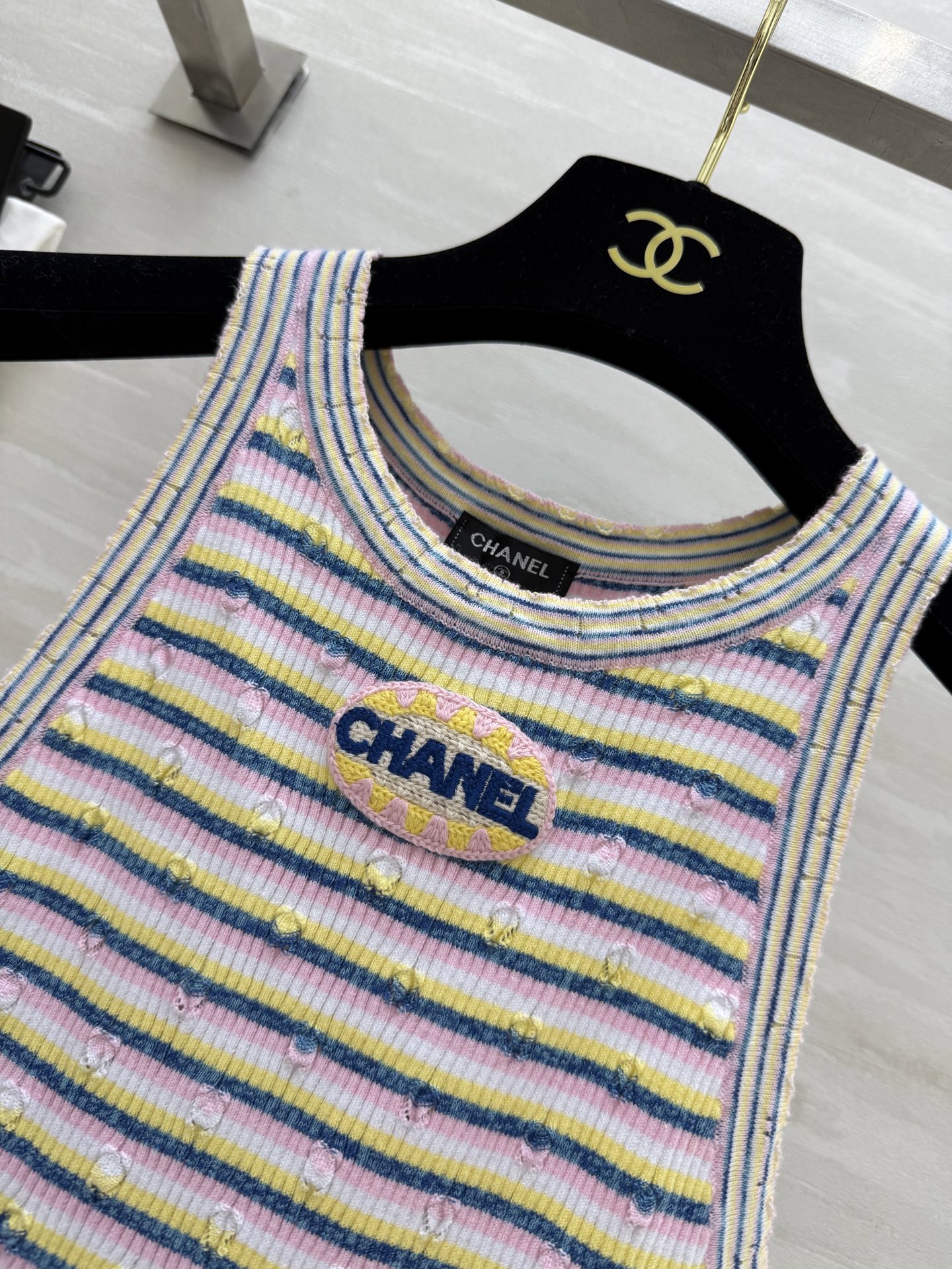 🧨ˎˊ˗ 𑊄𑣠𑊄ᰁ ✨Chanel²⁵P｜美到发晕的条纹背心 高品质定制 现货首发size：36/38/