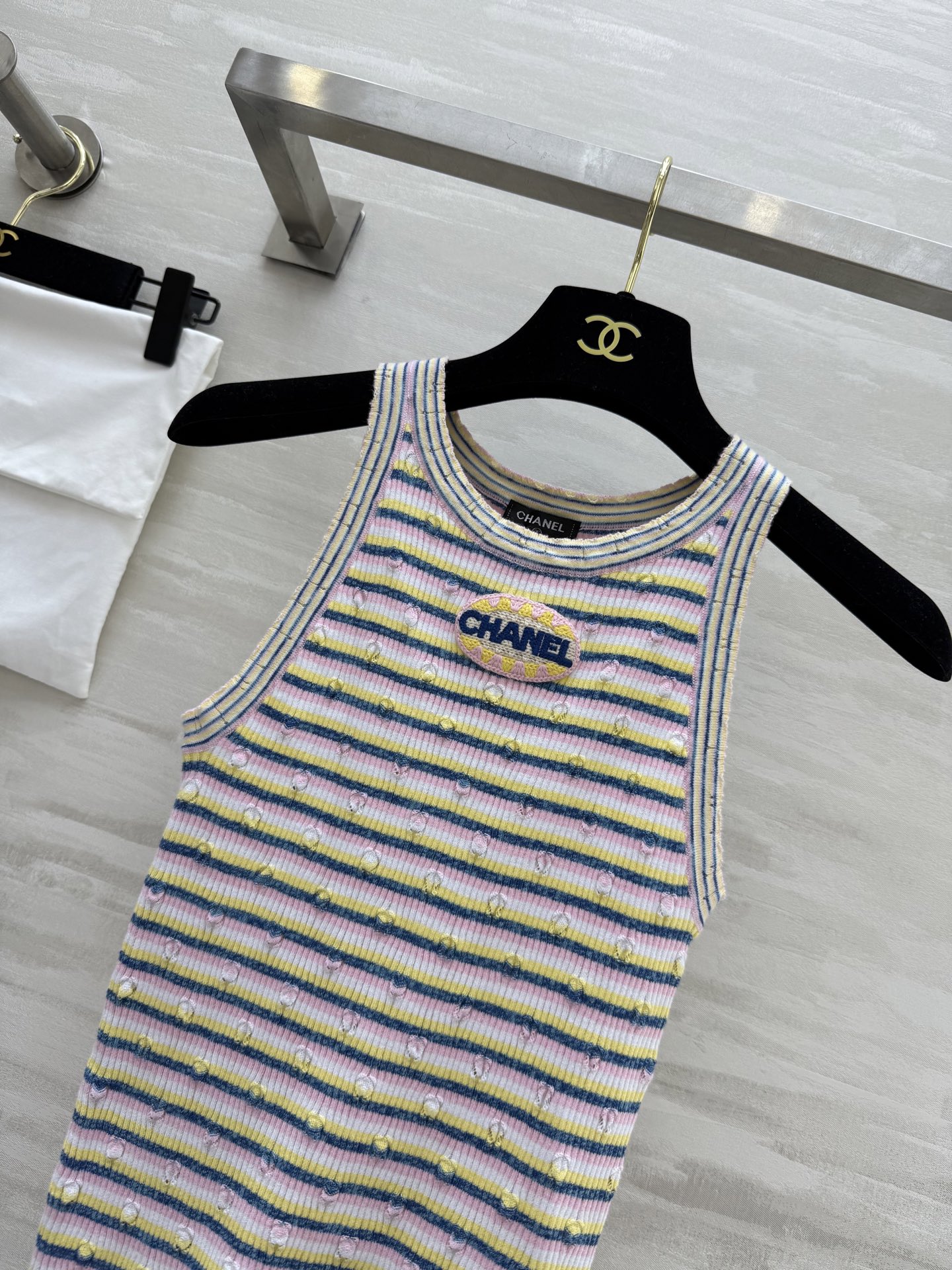 🧨ˎˊ˗ 𑊄𑣠𑊄ᰁ ✨Chanel²⁵P｜美到发晕的条纹背心 高品质定制 现货首发size：36/38/