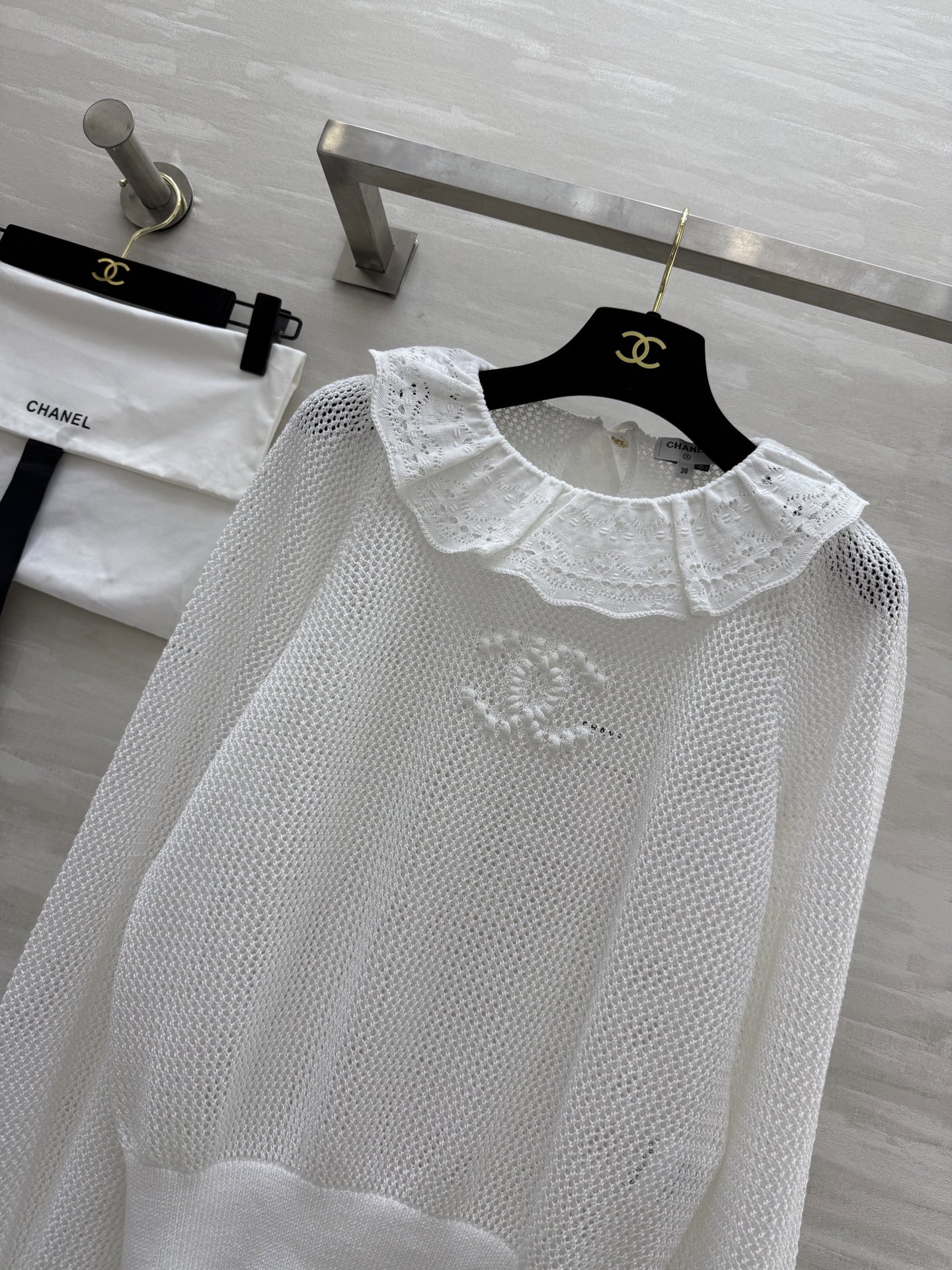 #Chane♡²⁵P白色镂空钩花上衣 绝美！！！原版开发 高品质定制 现货首发size：36/38/40