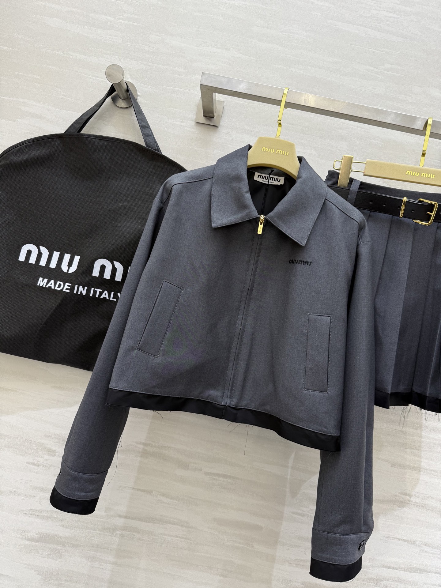 #Miumi♡²⁵学院风套装裙 高品质定制 现货首发size：S/M/L（s码肩宽：47，胸围：100，