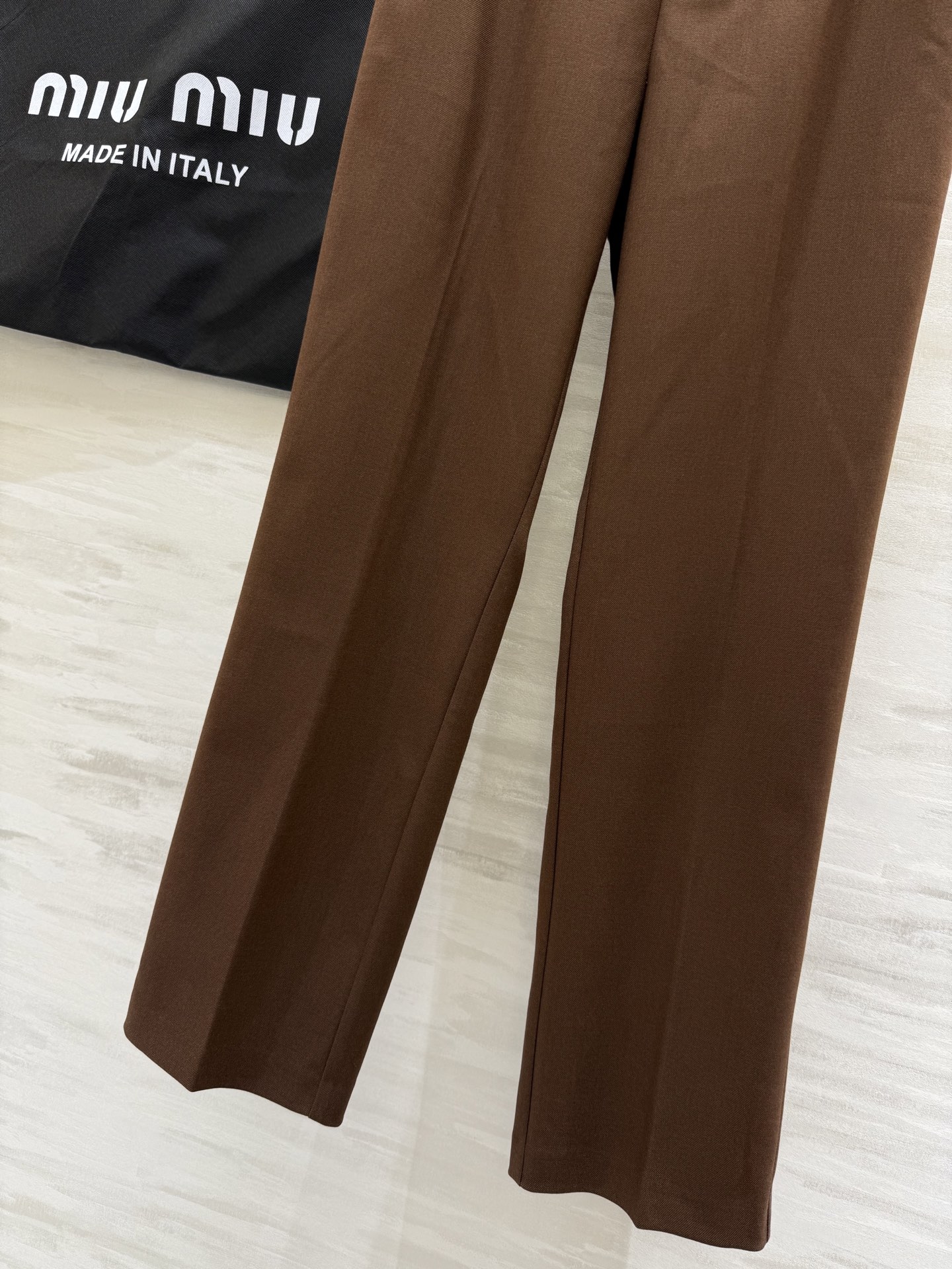 #Miumi♡²⁵西裤 立体剪裁裤型 高品质定制 现货首发size：S/M/L（s码腰围：66，臀围：9