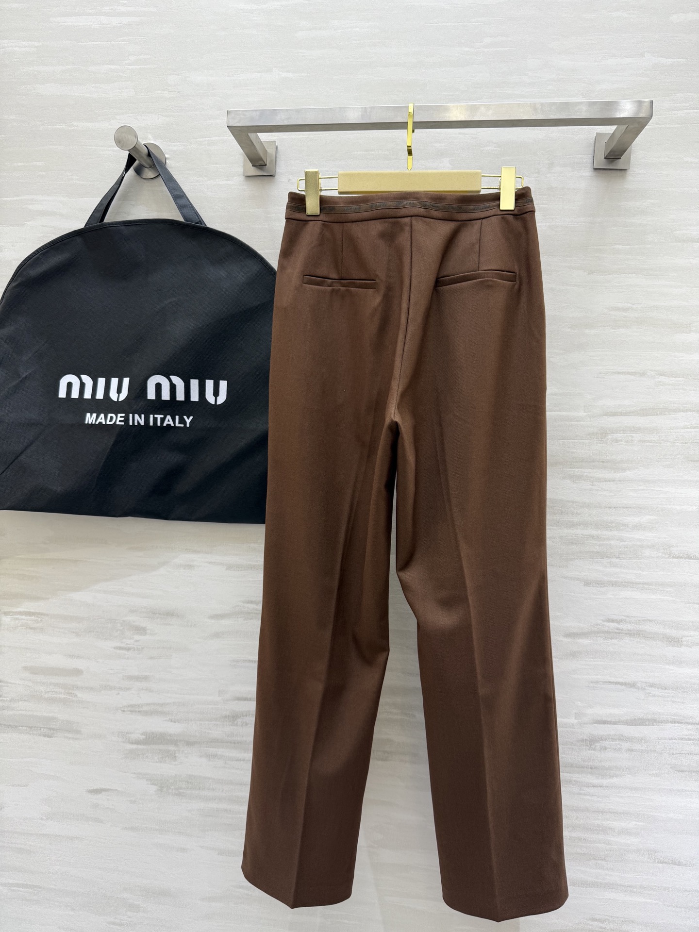#Miumi♡²⁵西裤 立体剪裁裤型 高品质定制 现货首发size：S/M/L（s码腰围：66，臀围：9