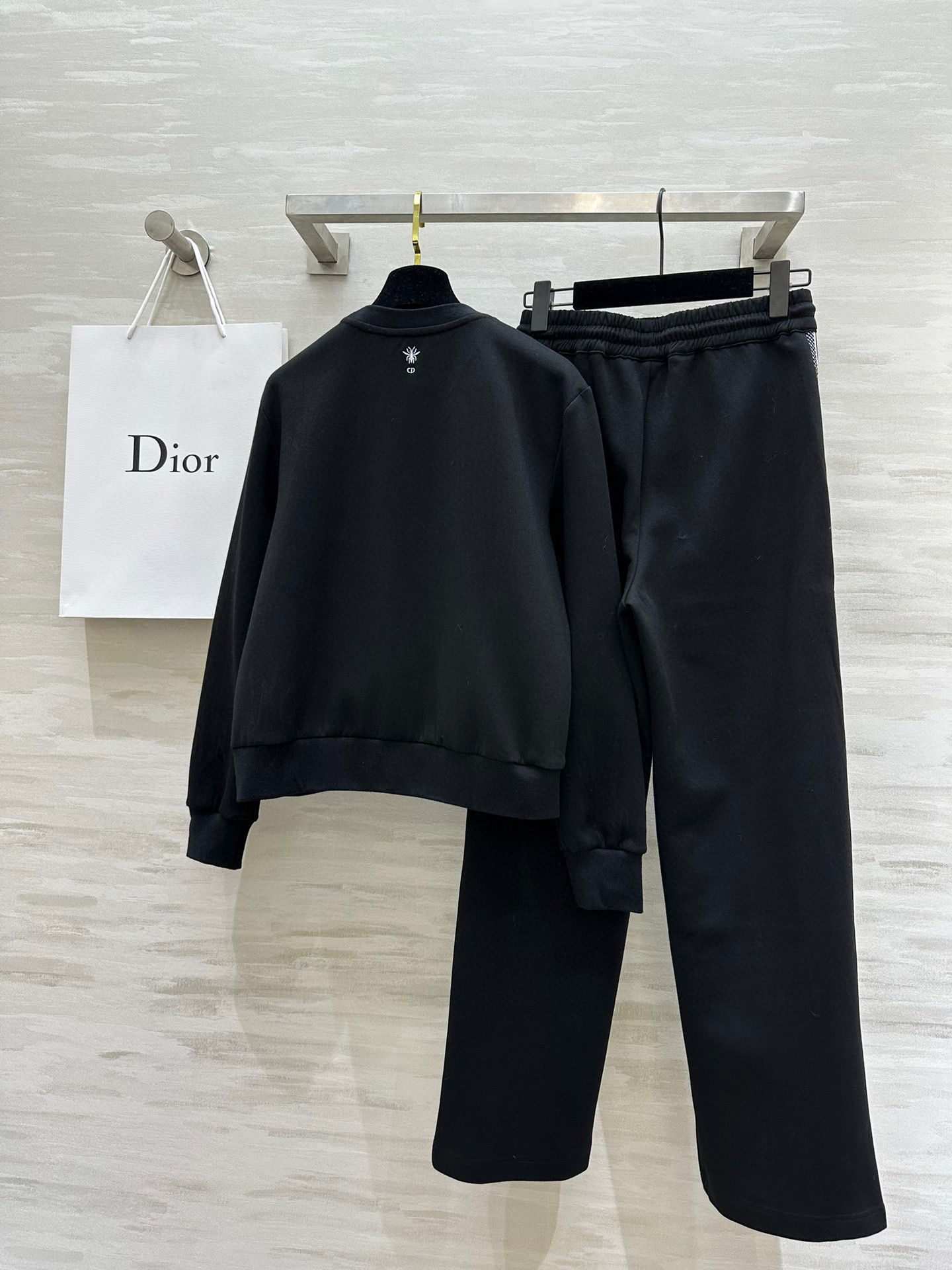 #DIO♡²⁵新品MissDIO·系列标识 印花纯棉运动风套装 进口Baby棉面料柔软细腻质感超赞 定位