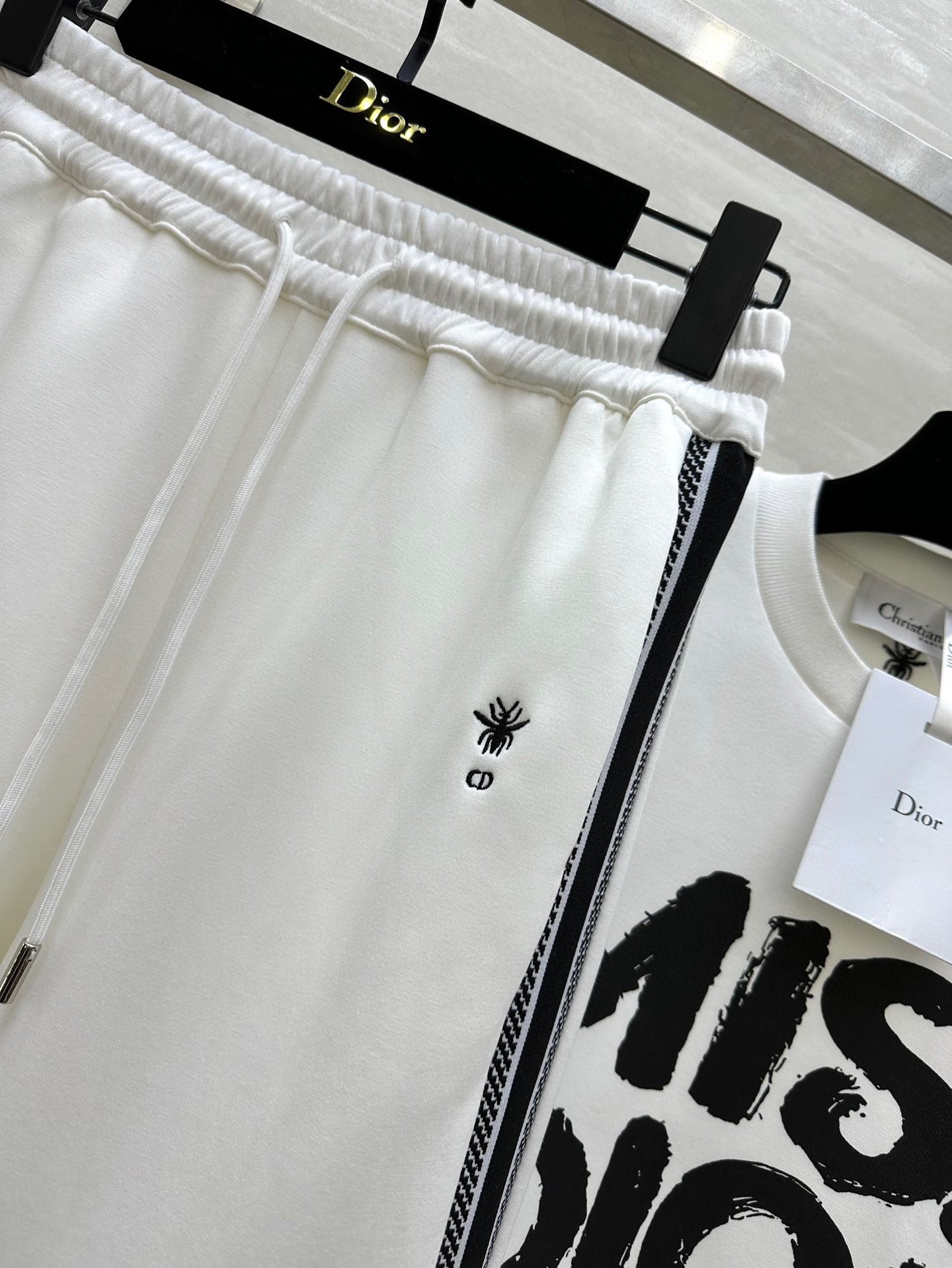 #DIO♡²⁵新品MissDIO·系列标识 印花纯棉运动风套装 进口Baby棉面料柔软细腻质感超赞 定位