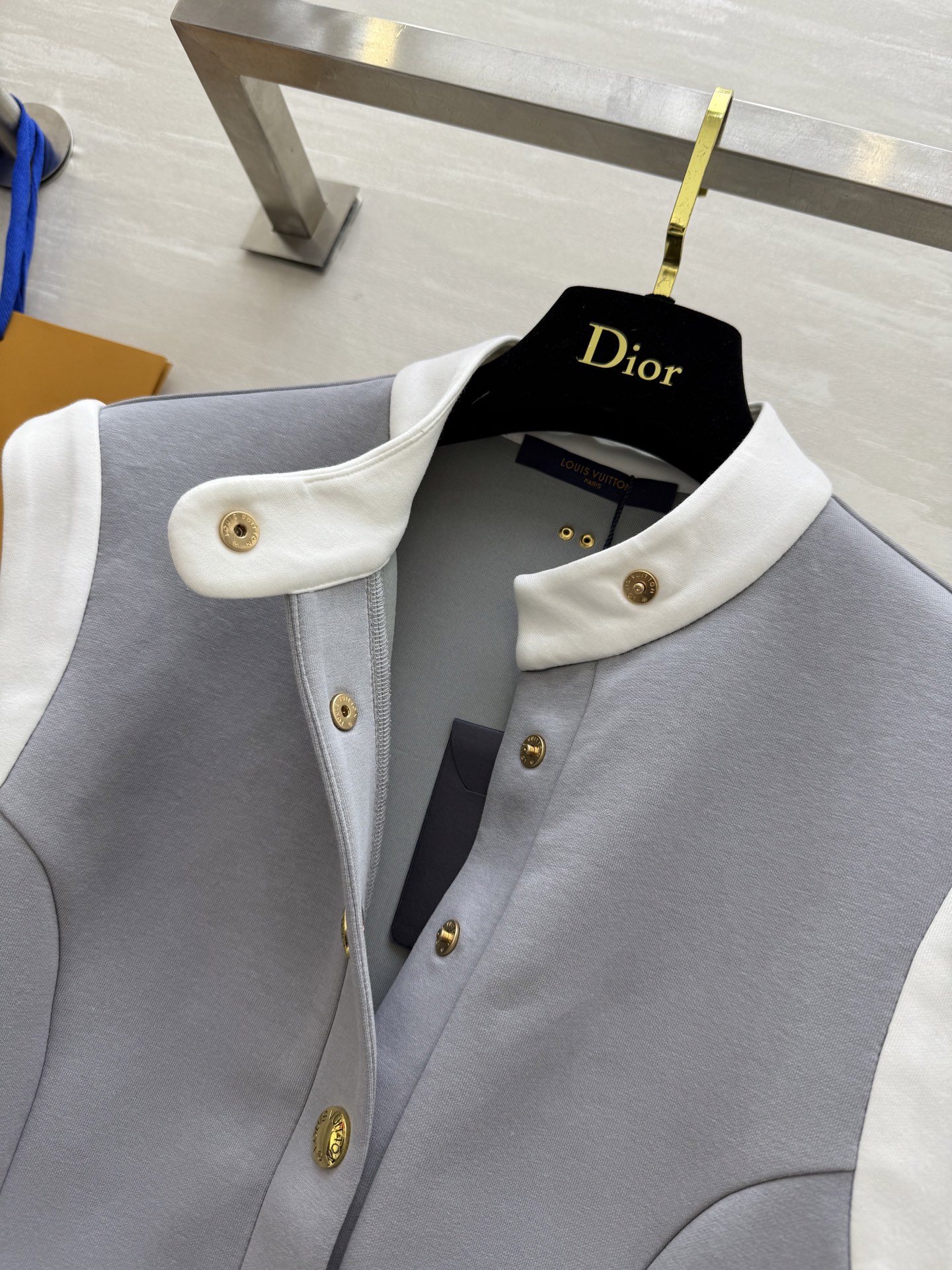#LV SS²⁵ SILLOUETTE新款 立领半排扣上衣 高品质定制 现货首发size：S/M/L（s