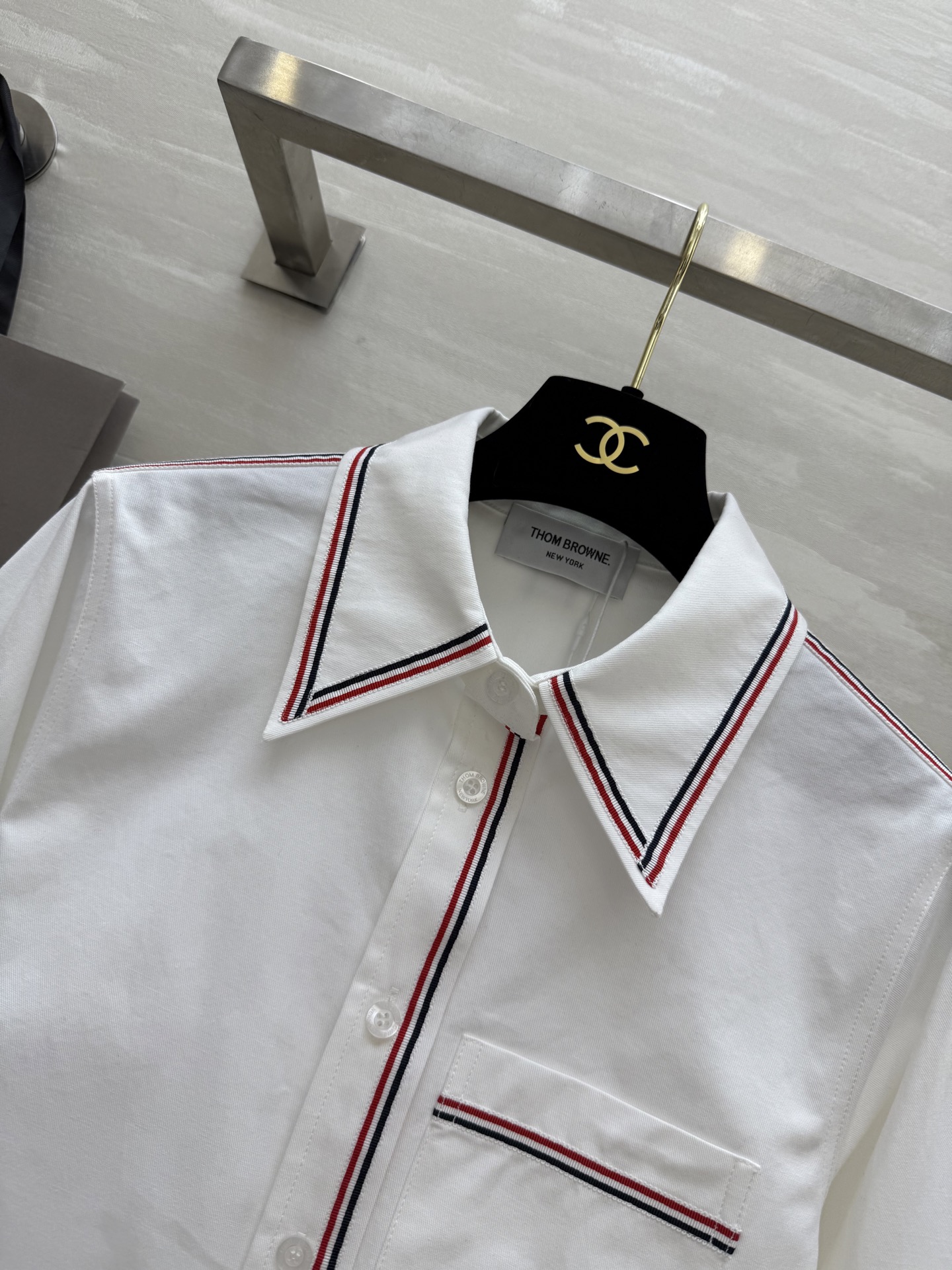 #TB/汤姆布朗²⁵新款 学院风短款衬衣 高品质定制 现货首发size：S/M/L（s码肩宽：38，胸围