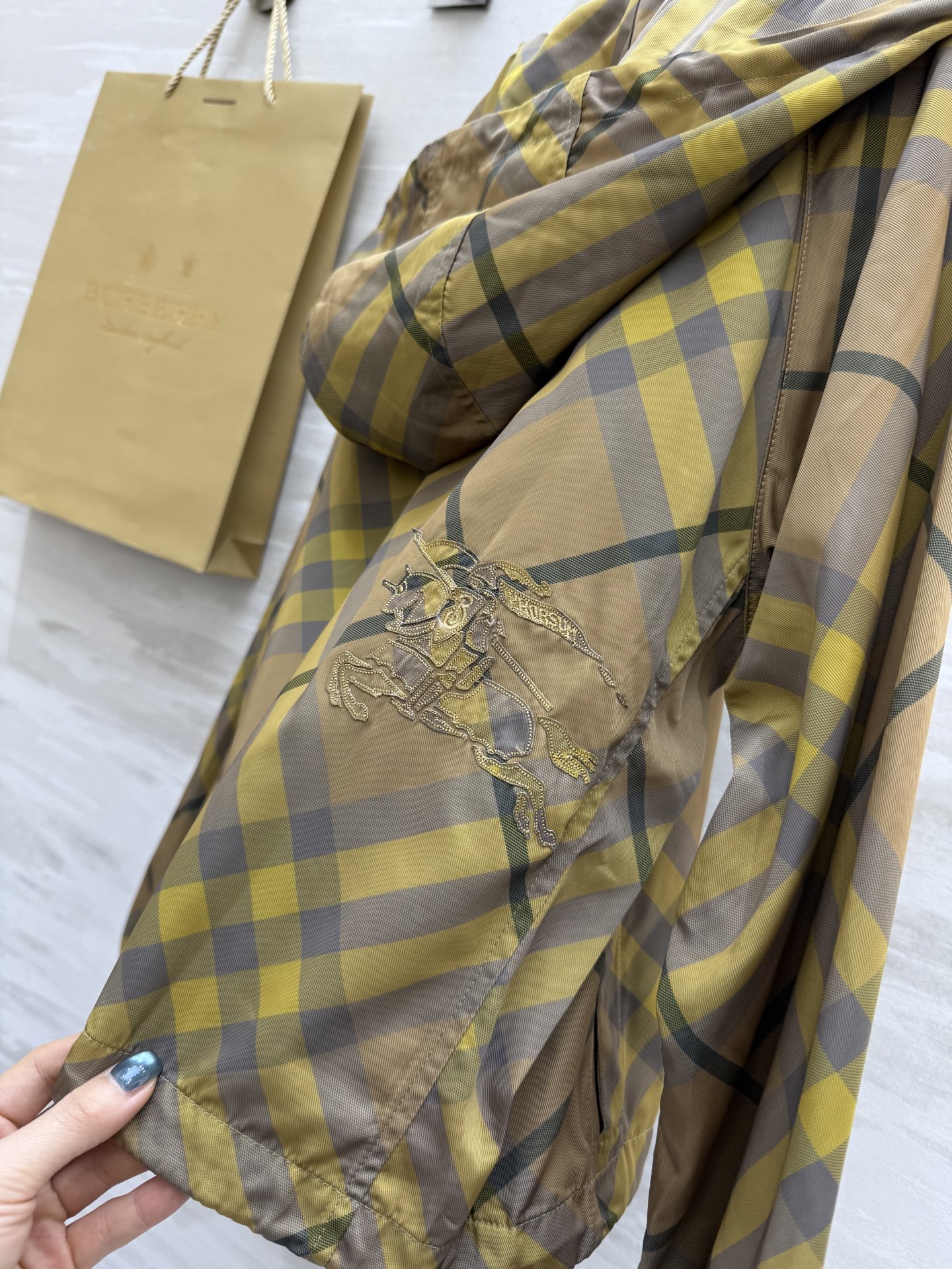 #Burberr♡²⁵夹克连帽短款外套 高品质定制 现货首发size：S/M/L/XL/XXL（s码胸围