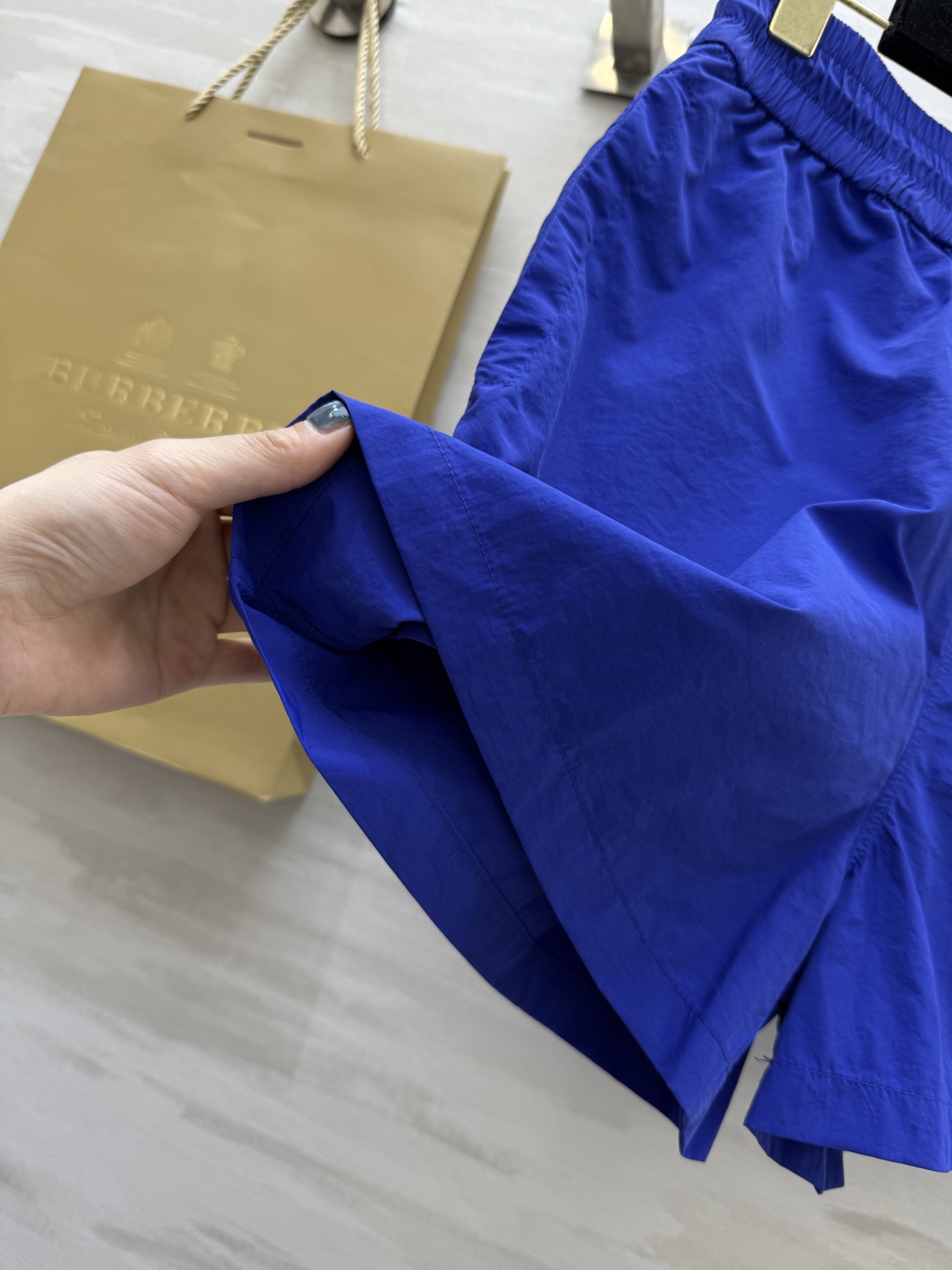 #Burberr♡²⁵英伦风战马刺绣🪡短裤 高品质定制 现货首发size：S/M/L/XL/XXL（s码