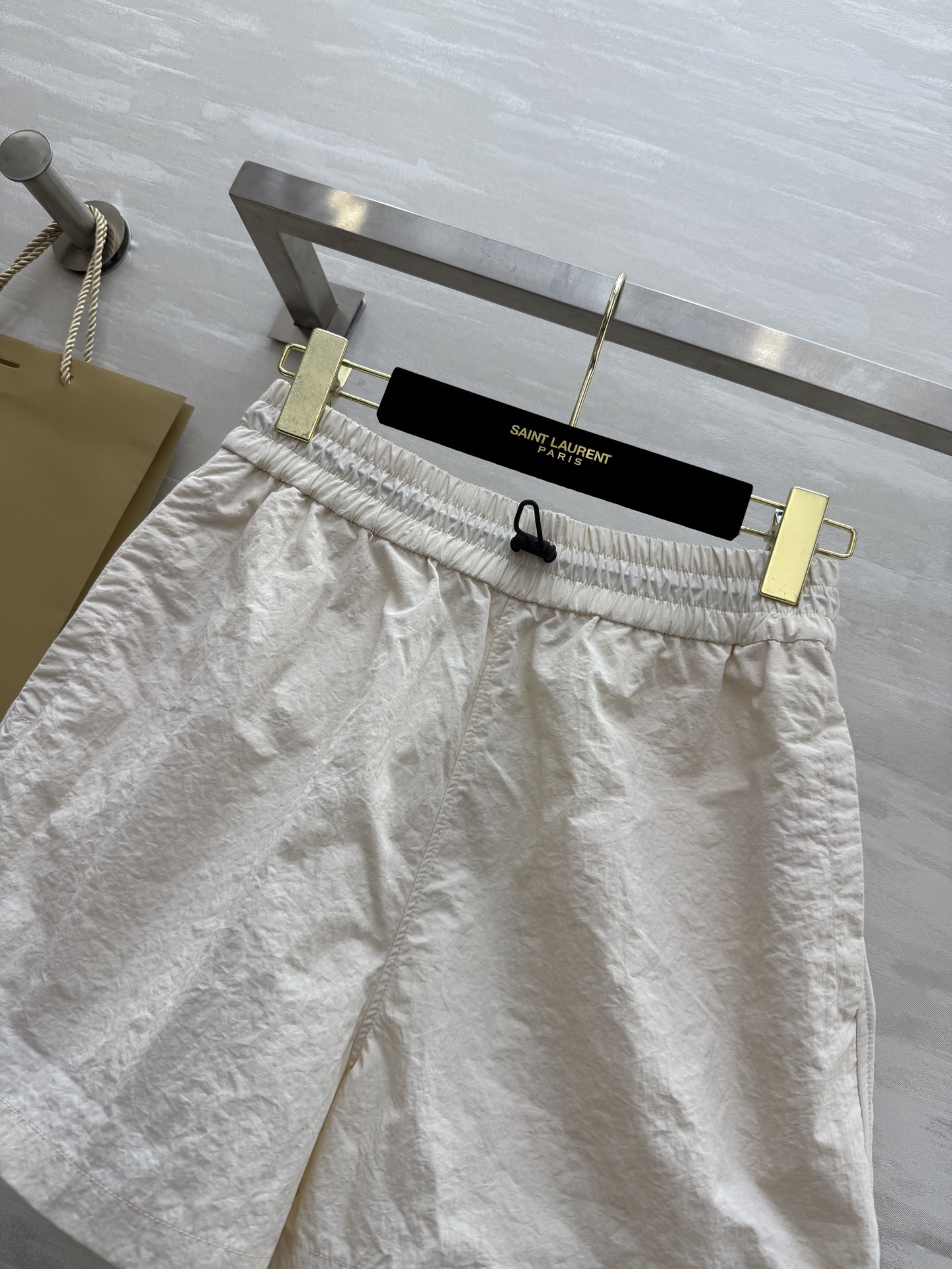 #Burberr♡²⁵英伦风战马刺绣🪡短裤 高品质定制 现货首发size：S/M/L/XL/XXL（s码