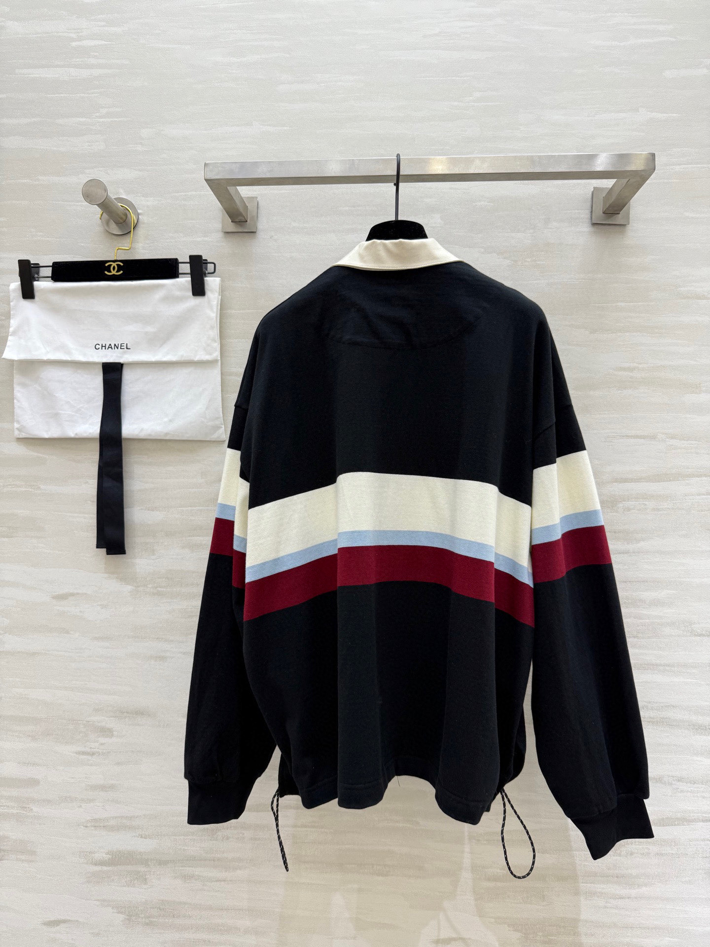 #𝘾𝙃𝙉𝙀𝙇♡ 𝙫𝙞𝙣𝙩𝙖𝙜𝙚系 学院风撞色Polo衫 原标logo刺绣 宽松版型 男女同款 高品质定制