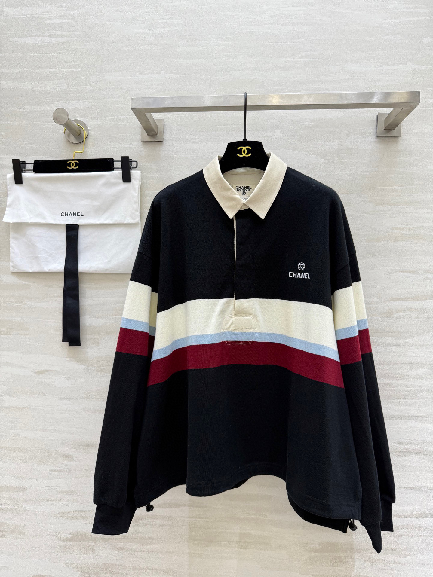 #𝘾𝙃𝙉𝙀𝙇♡ 𝙫𝙞𝙣𝙩𝙖𝙜𝙚系 学院风撞色Polo衫 原标logo刺绣 宽松版型 男女同款 高品质定制