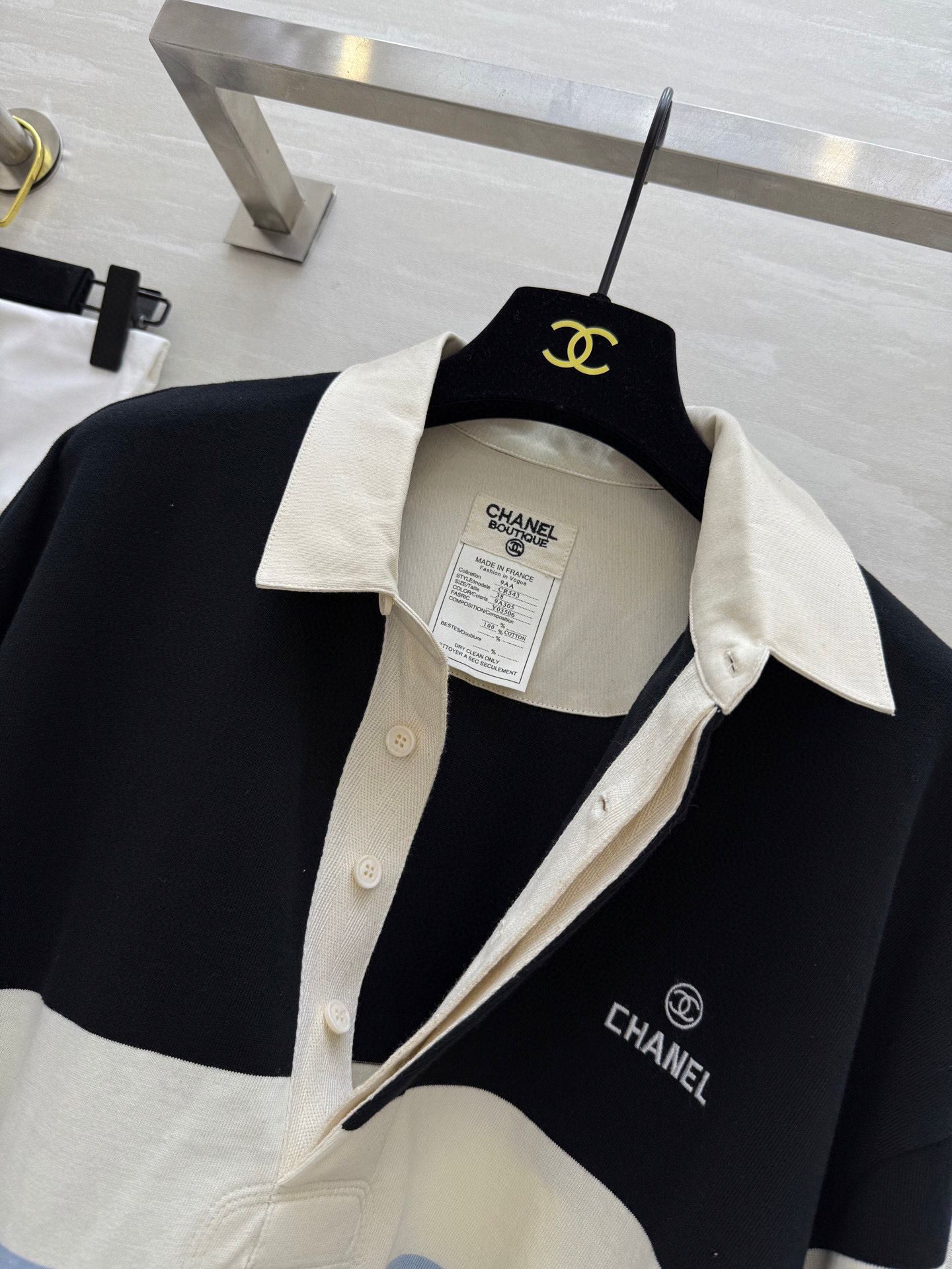 #𝘾𝙃𝙉𝙀𝙇♡ 𝙫𝙞𝙣𝙩𝙖𝙜𝙚系 学院风撞色Polo衫 原标logo刺绣 宽松版型 男女同款 高品质定制