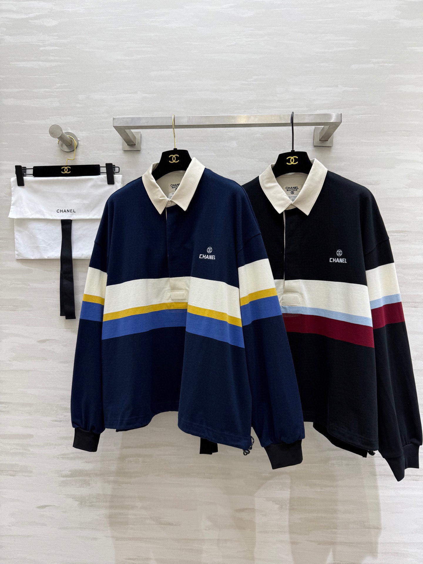 #𝘾𝙃𝙉𝙀𝙇♡ 𝙫𝙞𝙣𝙩𝙖𝙜𝙚系 学院风撞色Polo衫 原标logo刺绣 宽松版型 男女同款 高品质定制