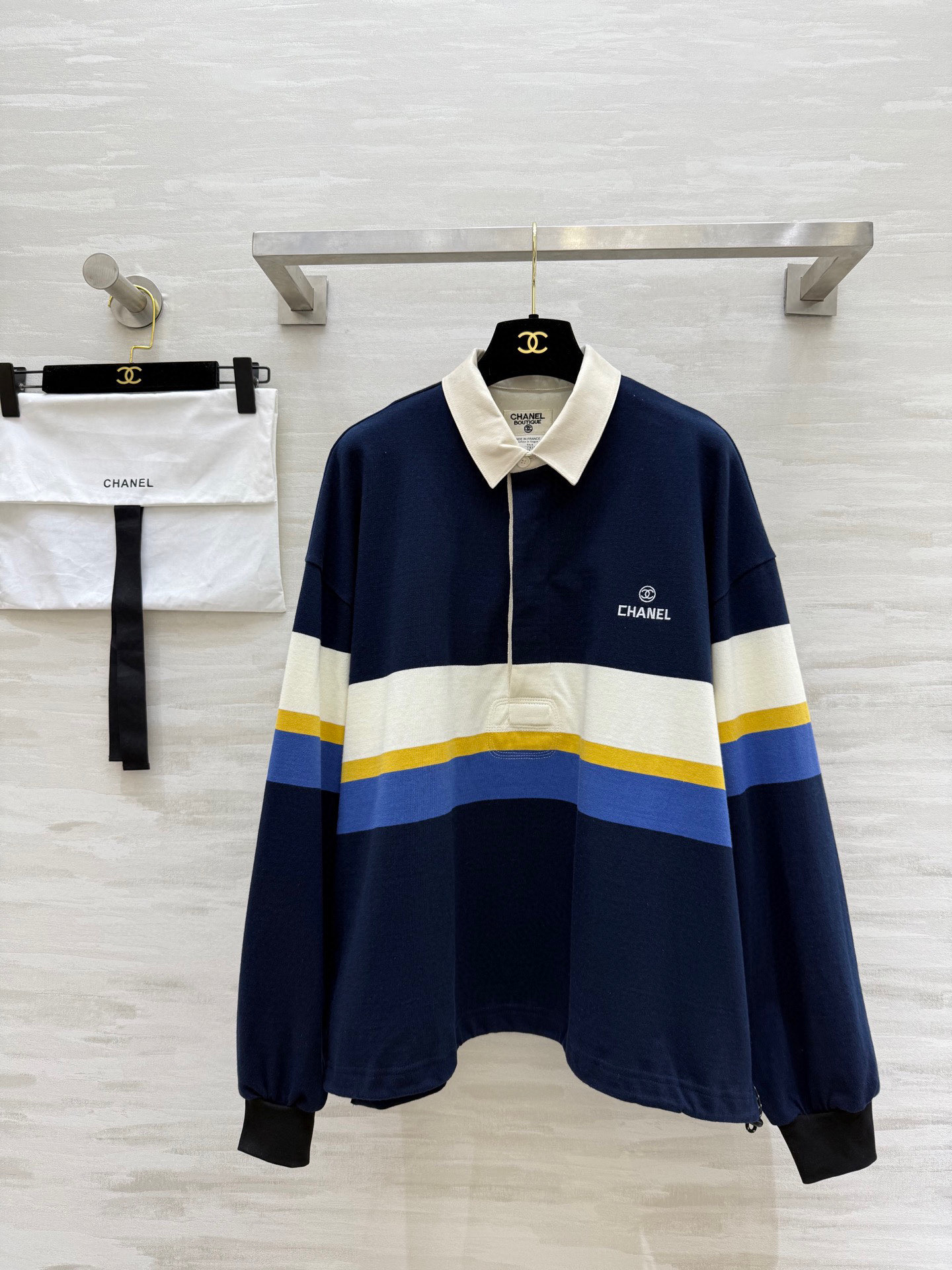 #𝘾𝙃𝙉𝙀𝙇♡ 𝙫𝙞𝙣𝙩𝙖𝙜𝙚系 学院风撞色Polo衫 原标logo刺绣 宽松版型 男女同款 高品质定制