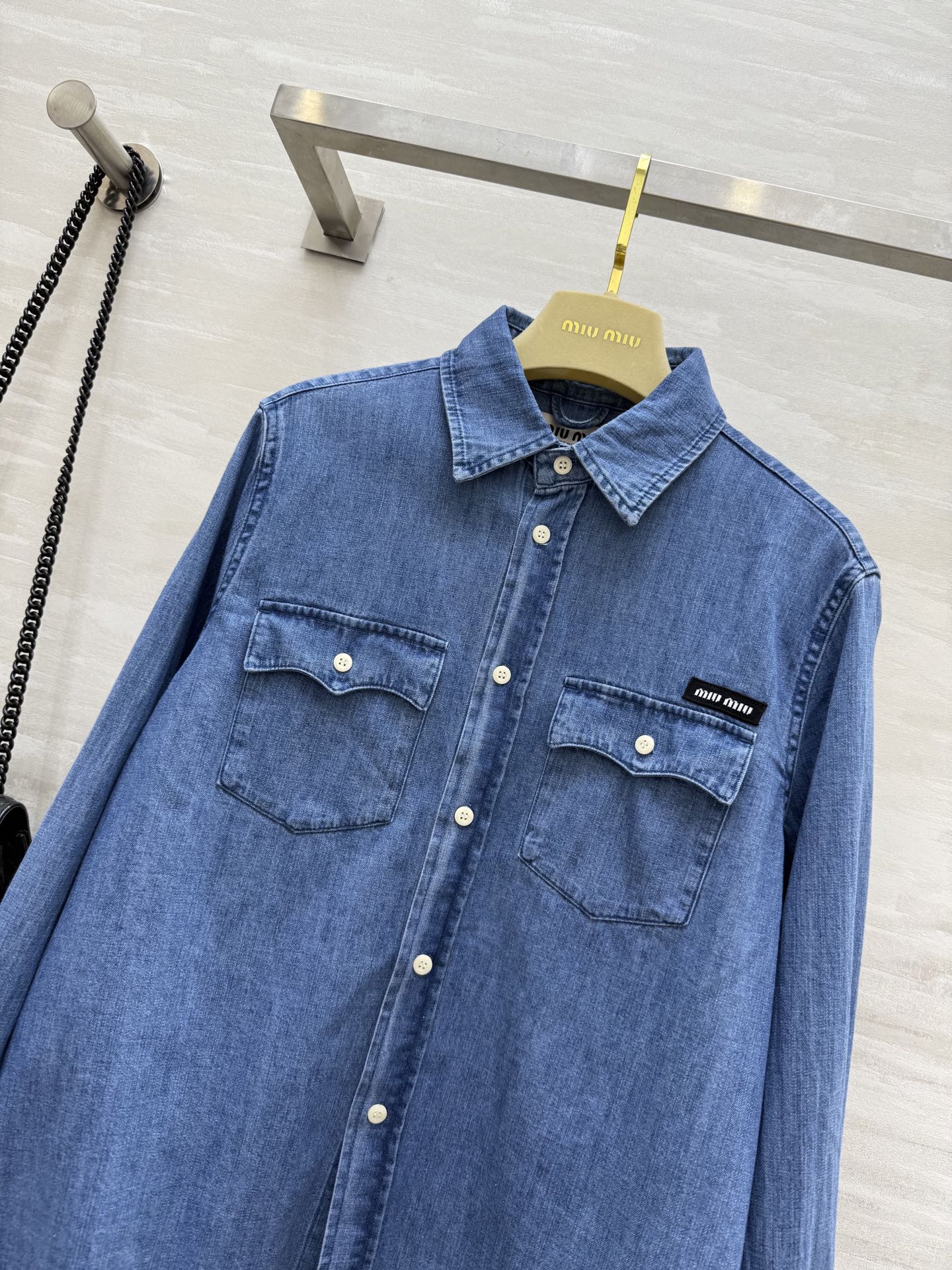 #Miumi♡²⁵牛仔衬衣 高品质定制 现货首发size：S/M/L（M码肩宽：38，胸围：100，衣长