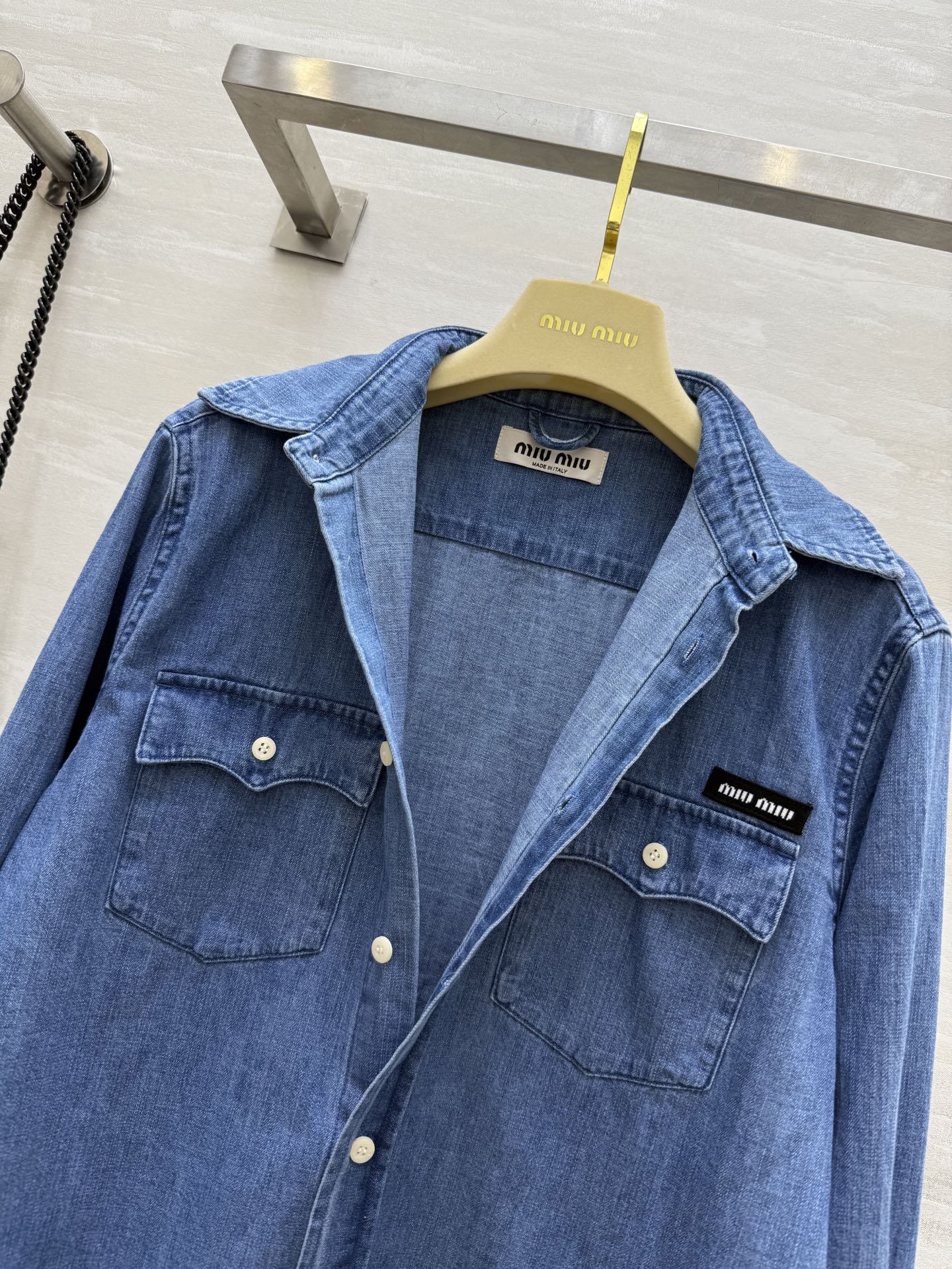 #Miumi♡²⁵牛仔衬衣 高品质定制 现货首发size：S/M/L（M码肩宽：38，胸围：100，衣长