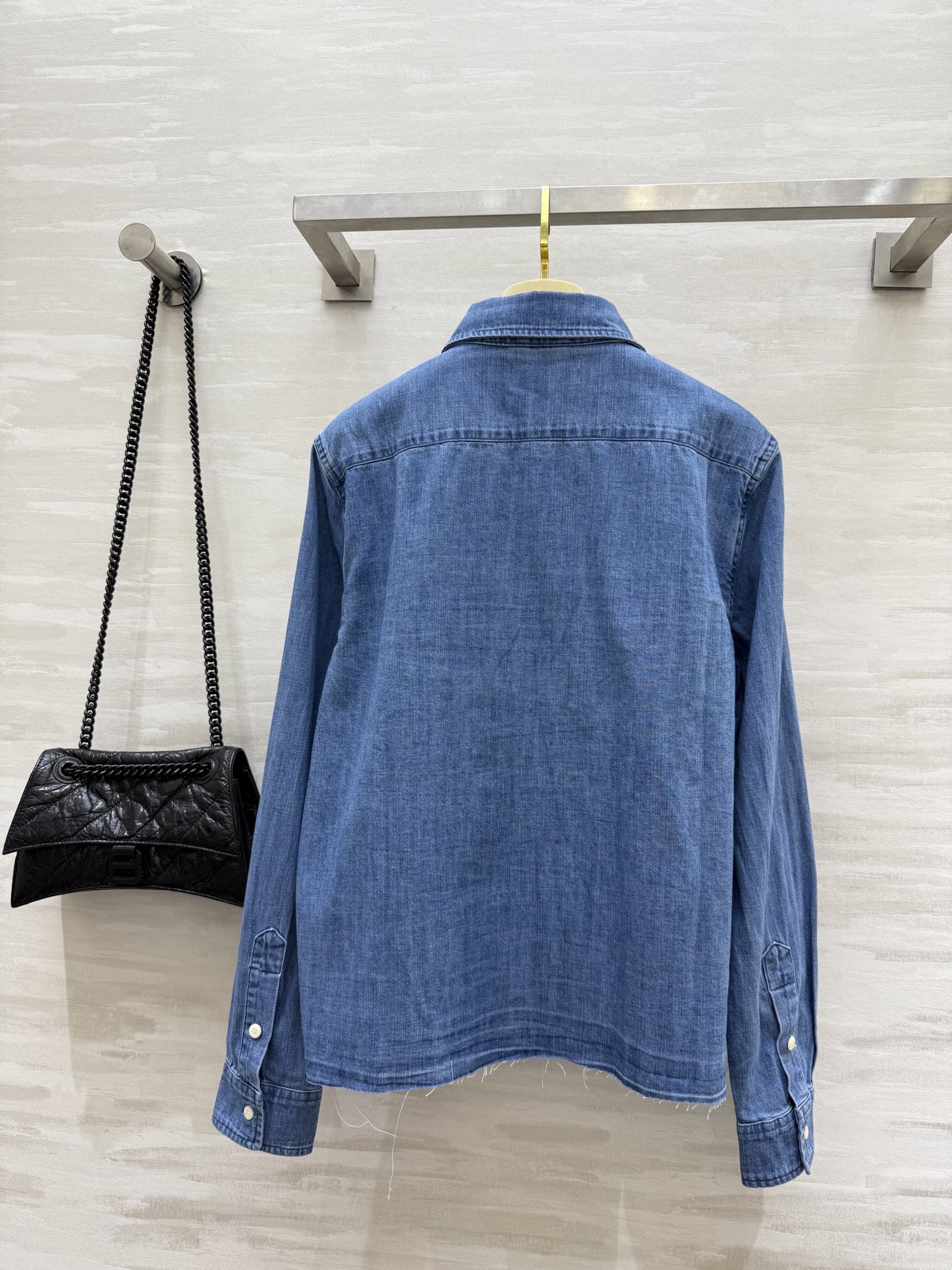 #Miumi♡²⁵牛仔衬衣 高品质定制 现货首发size：S/M/L（M码肩宽：38，胸围：100，衣长