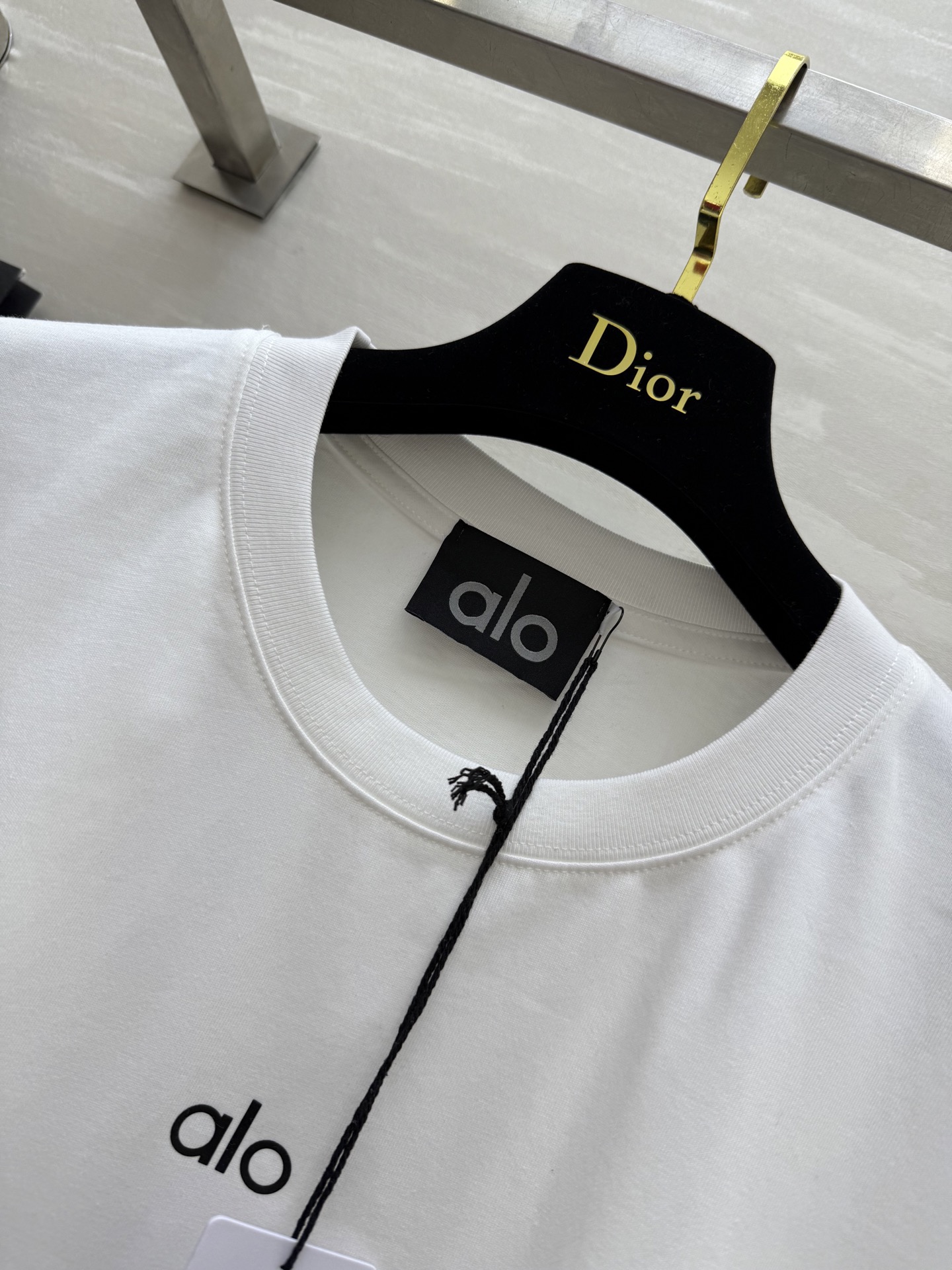 Alo糖果色宽松版全棉tee
糖果色短袖真的是夏季必备单品
随便搭！！！高品质定制！
现货首发size：