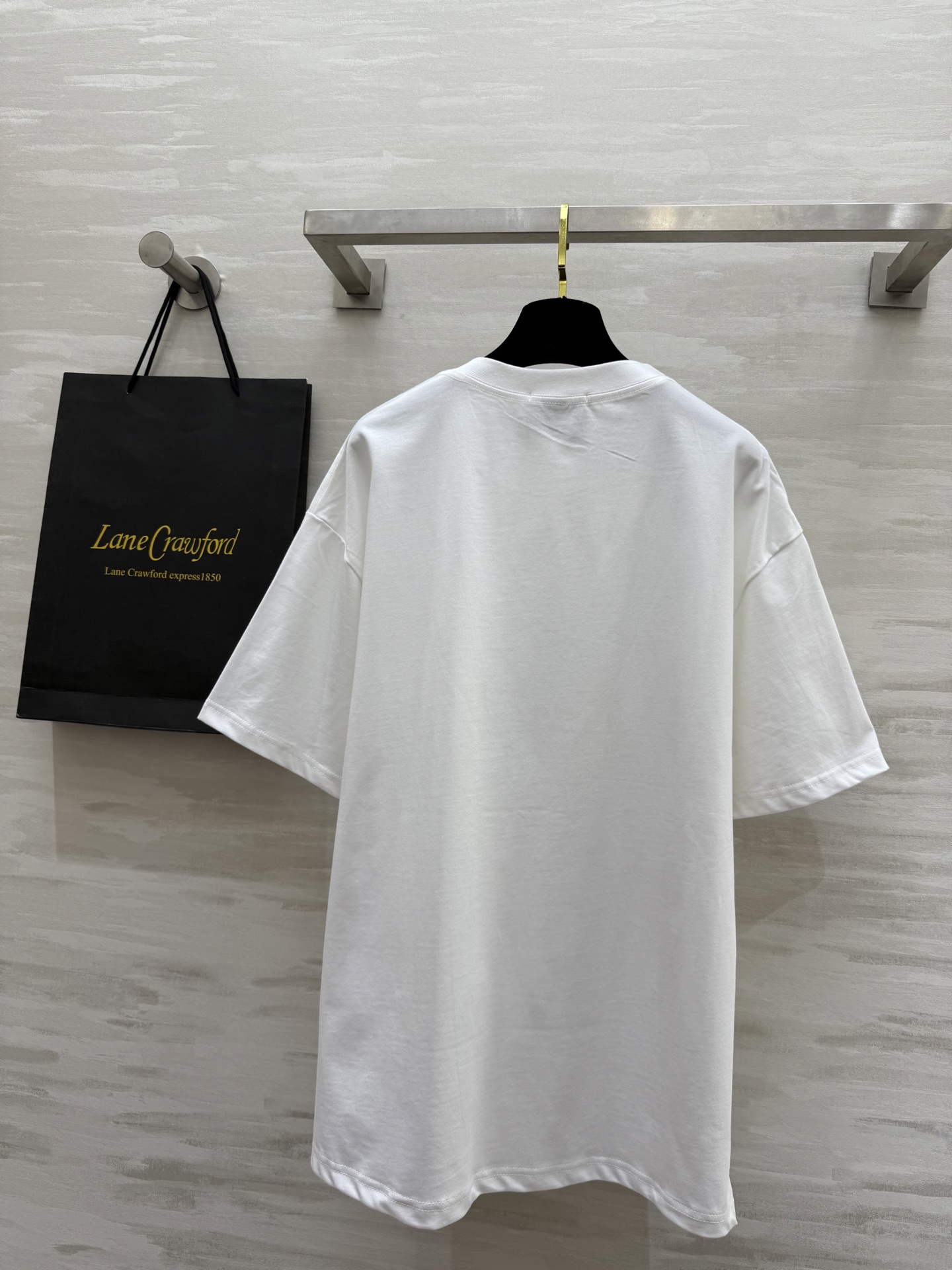 Alo糖果色宽松版全棉tee
糖果色短袖真的是夏季必备单品
随便搭！！！高品质定制！
现货首发size：