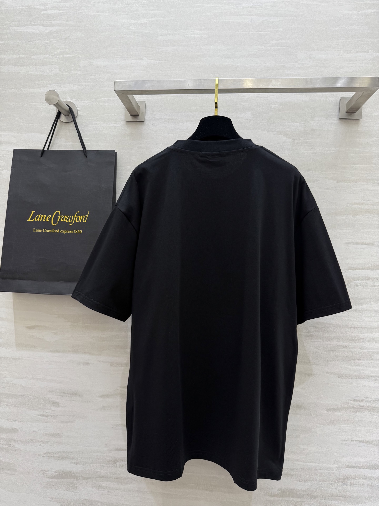 Alo糖果色宽松版全棉tee
糖果色短袖真的是夏季必备单品
随便搭！！！高品质定制！
现货首发size：